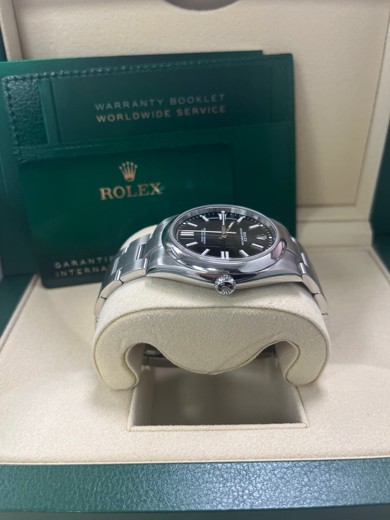 Rolex Oyster Perpetual 41 Black dial 124300