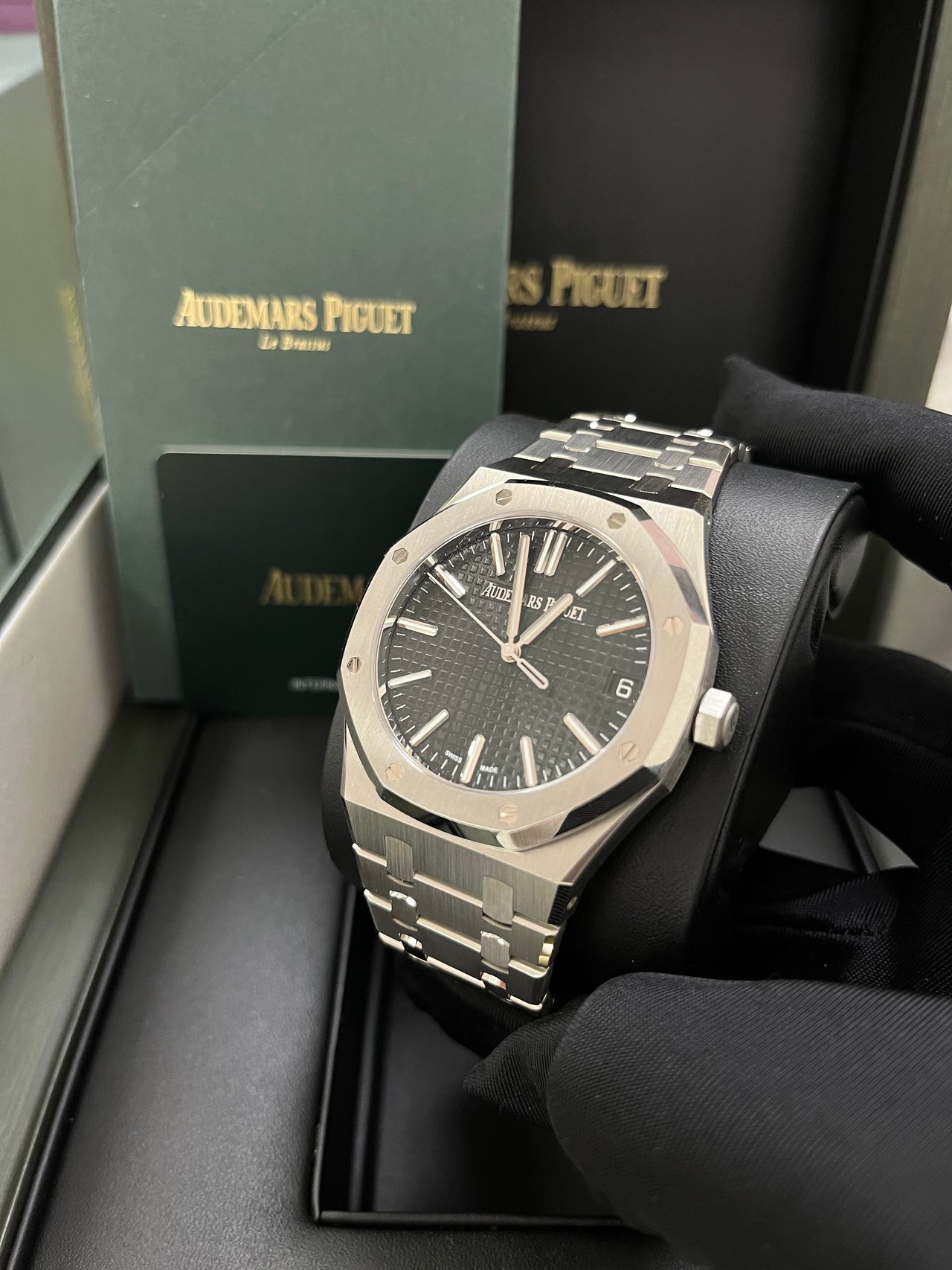 Audemars Piguet Royal Oak Selfwinding Black Dial 15510ST.OO.1320ST.07