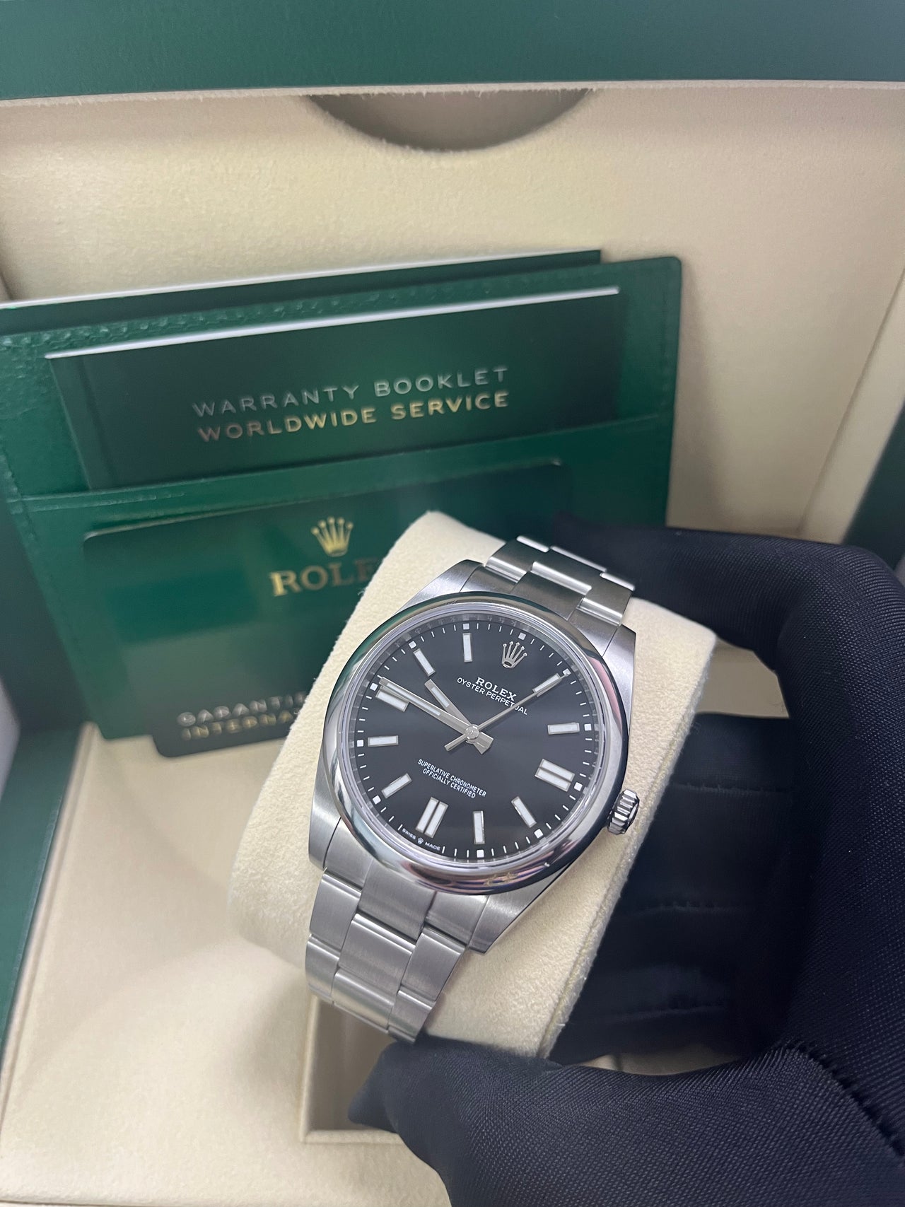 Rolex Oyster Perpetual 41 Black dial 124300