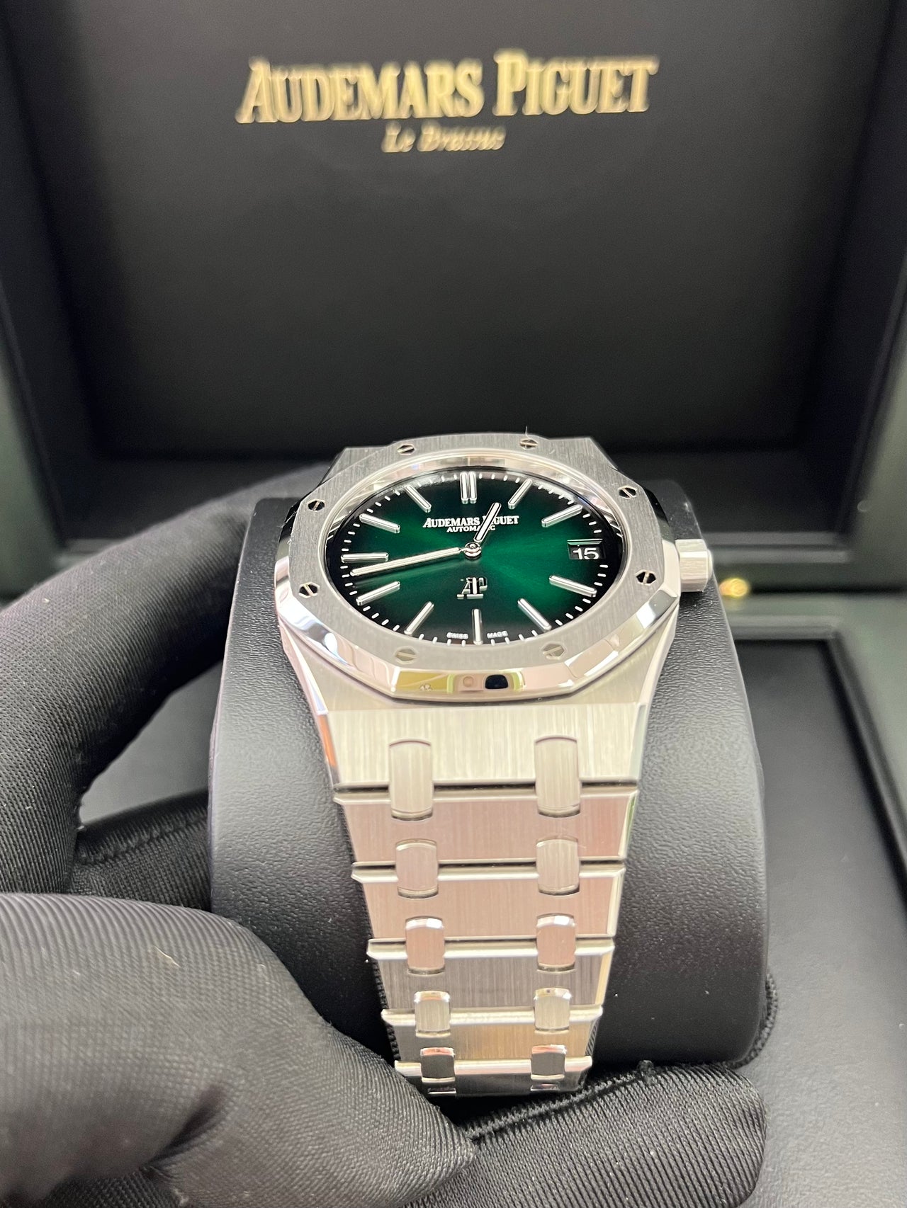 Audemars Piguet Royal Oak Jumbo "Jumbo" Extra-Thin 15202PT.OO.1240PT.01