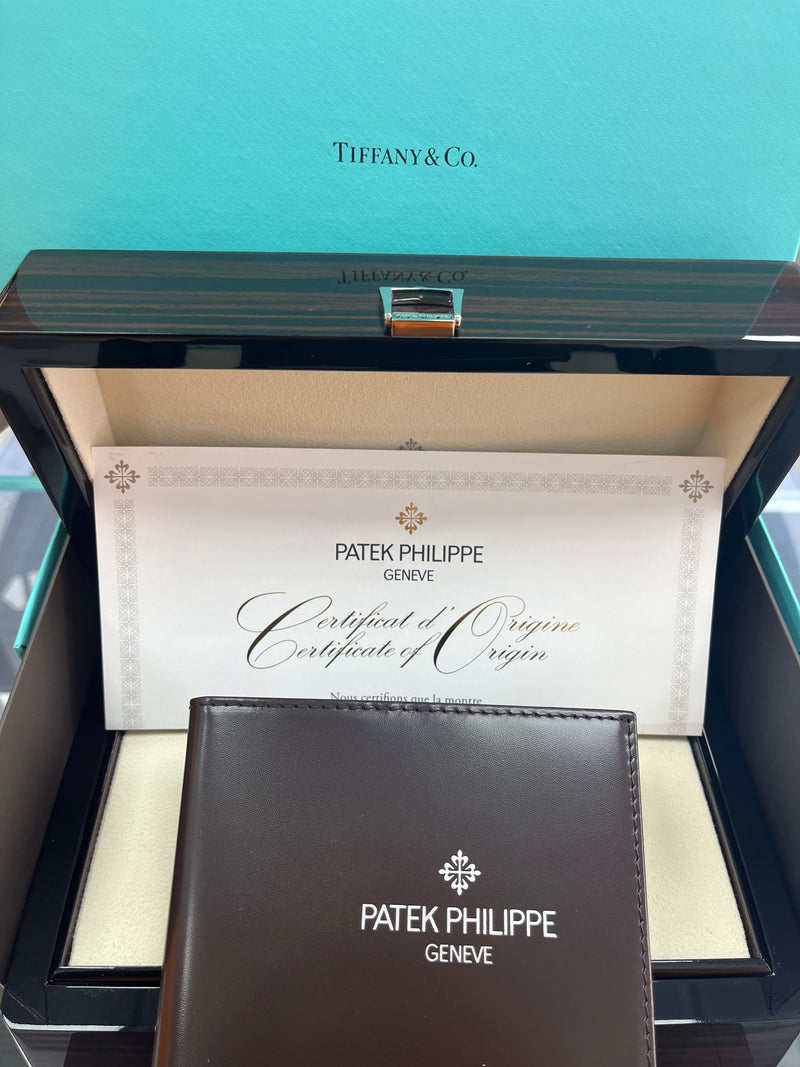 Patek Philippe Nautilus Blue Dial Tiffany Papers 7118/1a-001