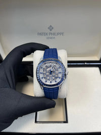 Thumbnail for Patek Philippe Aquanaut Luce Haute Joaillerie 38.8mm 5268/461G - 001 - WatchesOff5thWatch
