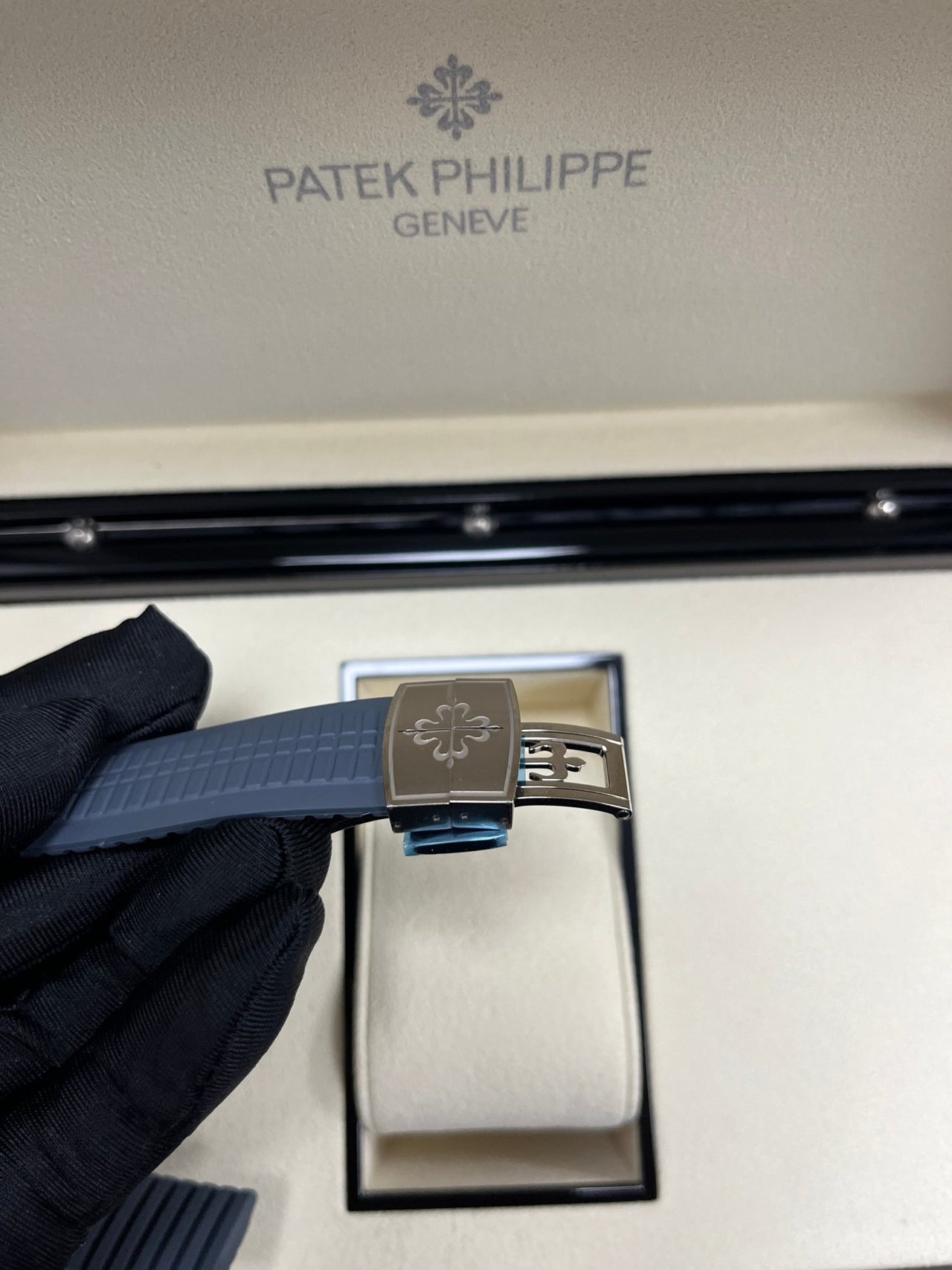 Patek Philippe Aquanaut Travel Time 5164G - 001 - WatchesOff5thwatch