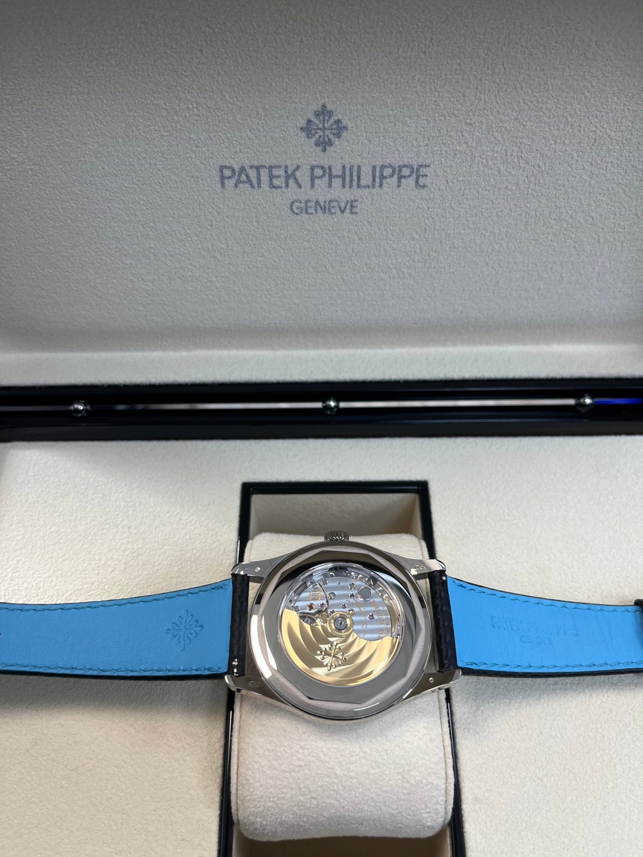 Patek Philippe Calatrava 40mm Blue Date Sweep Seconds (Ref# 6007G - 011) - WatchesOff5thWatch