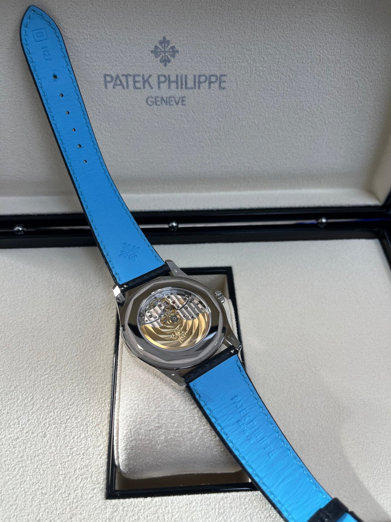 Patek Philippe Calatrava 40mm Blue Date Sweep Seconds (Ref# 6007G - 011) - WatchesOff5thWatch