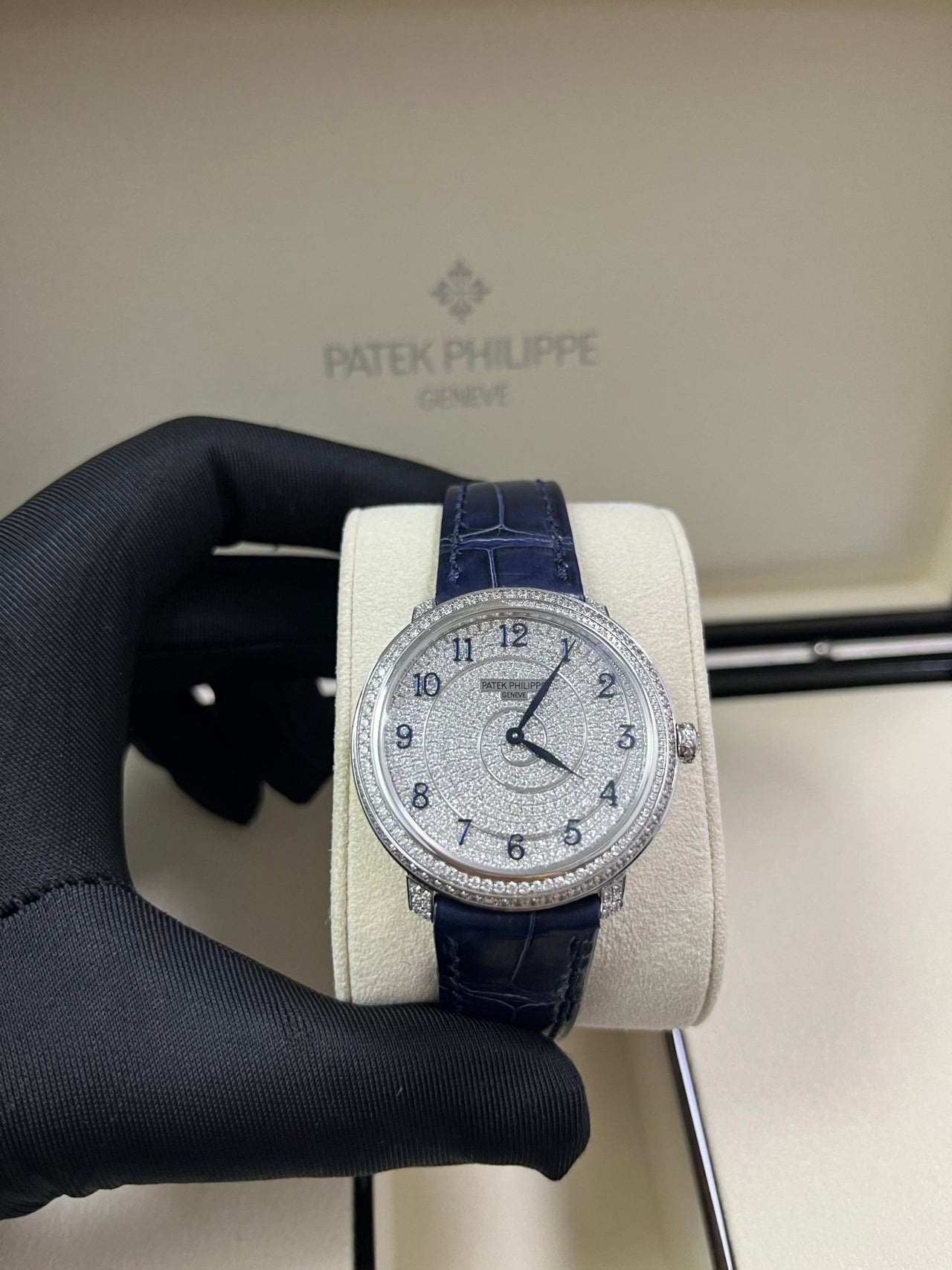 Patek Philippe Calatrava 4978/400G - 001 - WatchesOff5th