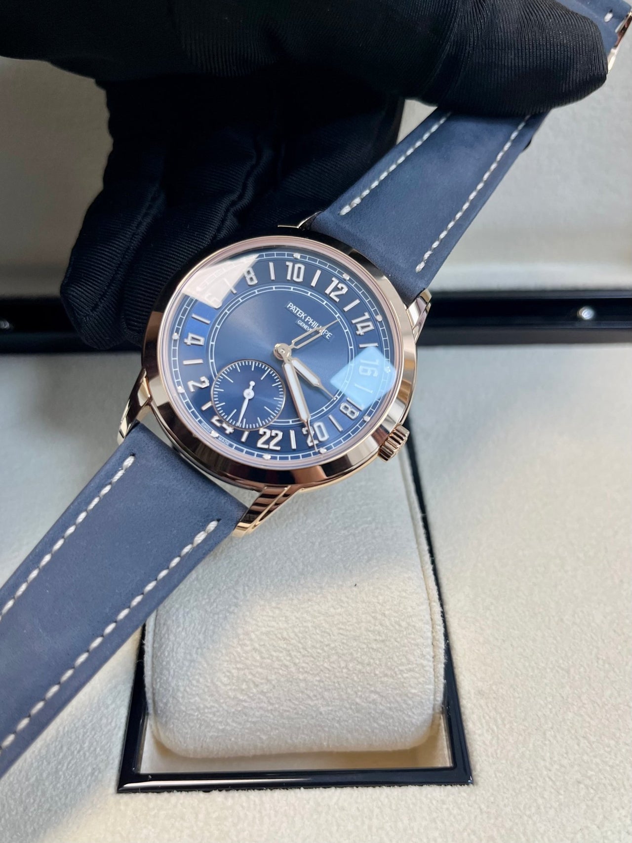 Patek Philippe Calatrava Complications Calatrava Travel Time Automatic Blue Dial Men's Watch 5224r - WatchesOff5thWatch