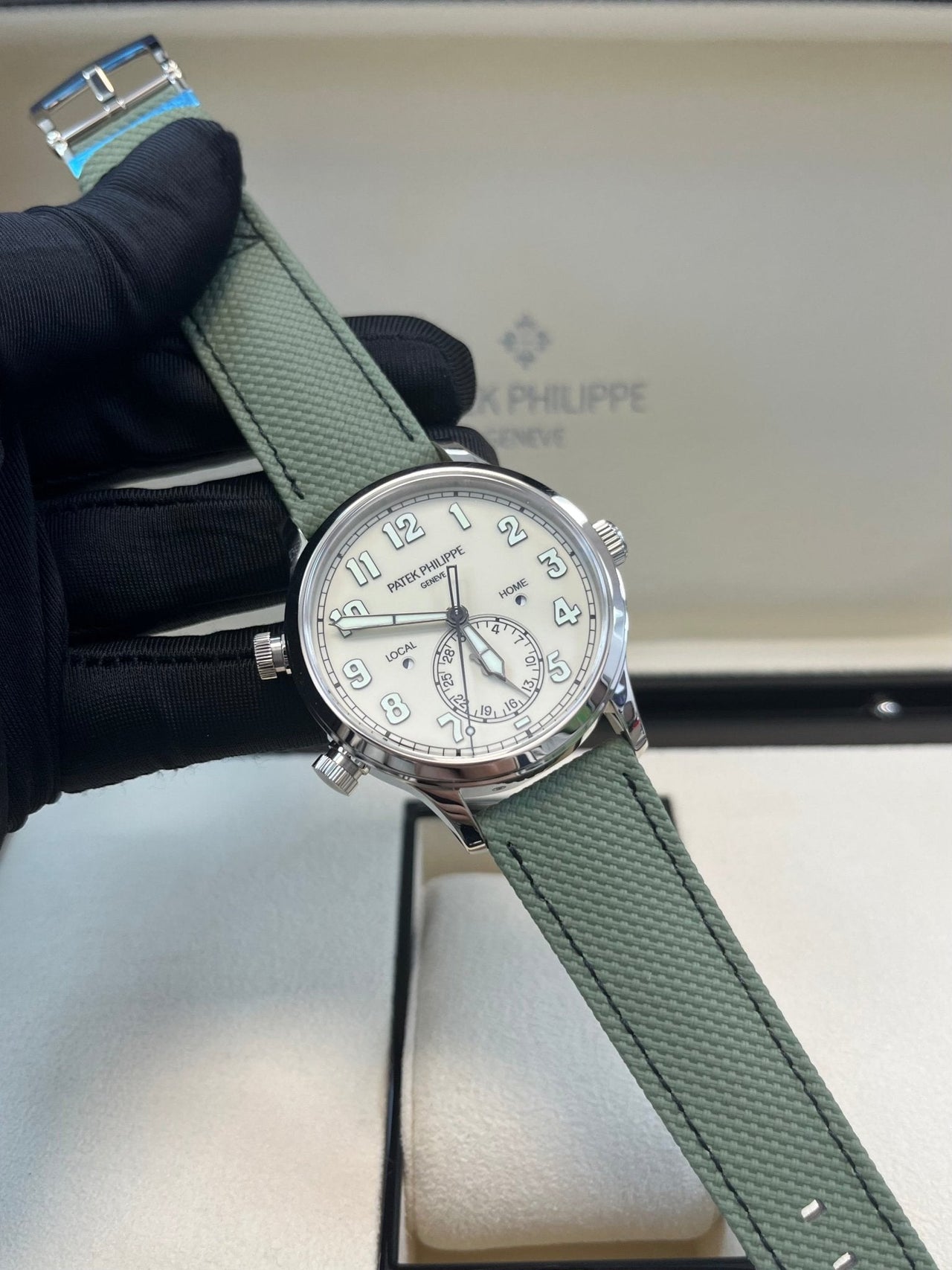 Patek Philippe Calatrava Pilot Travel Time 5524G - 010 - WatchesOff5thWatch