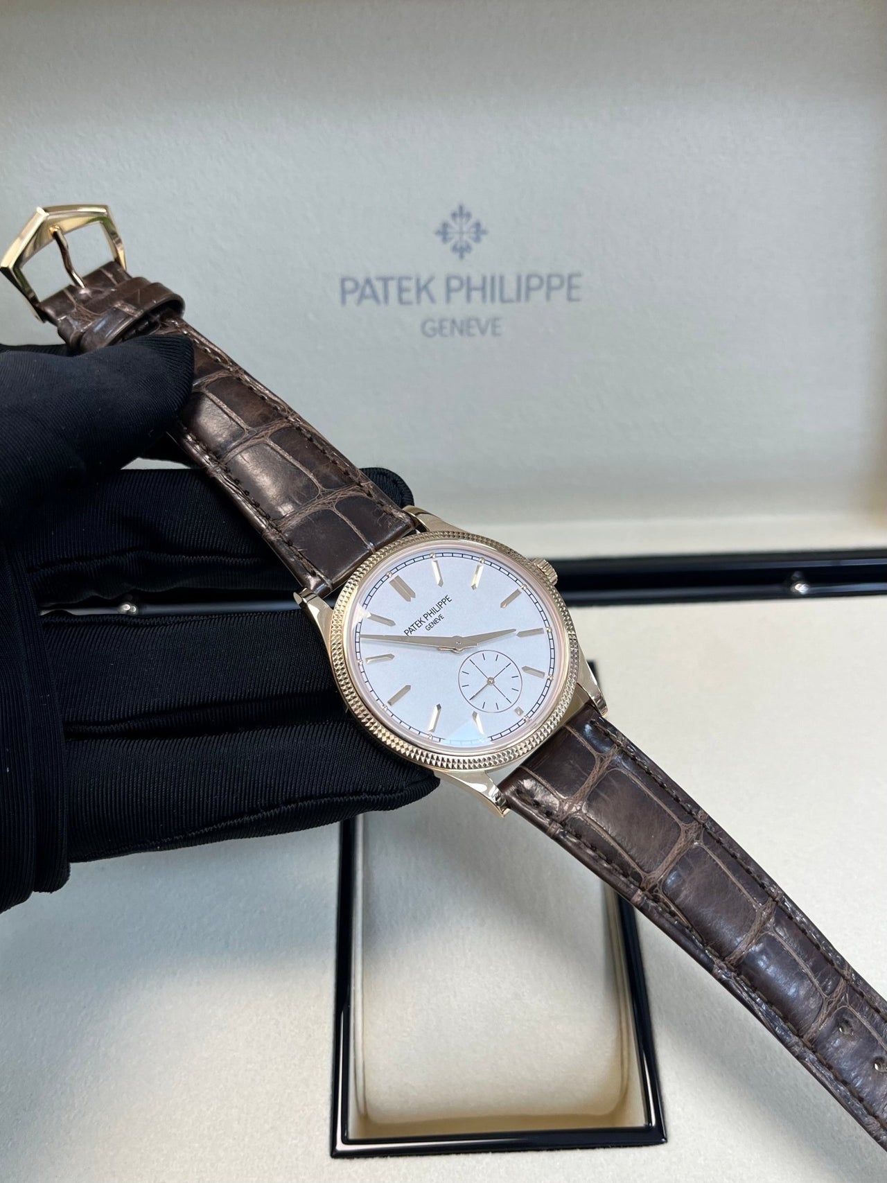 Patek Philippe Calatrava (Ref# 6119R - 001) - WatchesOff5thWatch