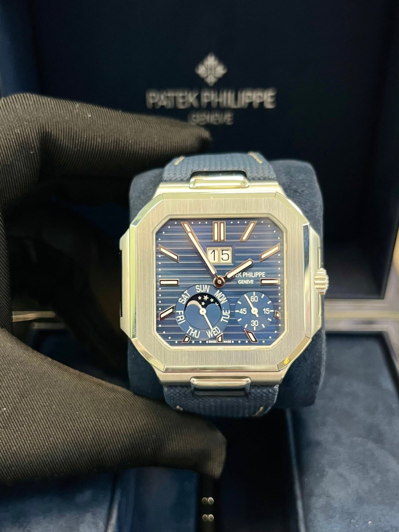 Patek Philippe Cubitus Platinum Case Sunburst Blue Dial 5822P - 001 - WatchesOff5thWatch