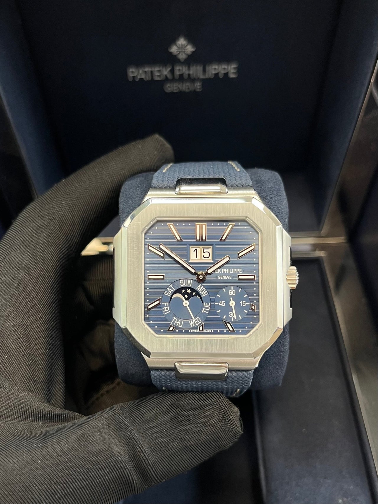 Patek Philippe Cubitus Platinum Case Sunburst Blue Dial 5822P - 001 - WatchesOff5thWatch