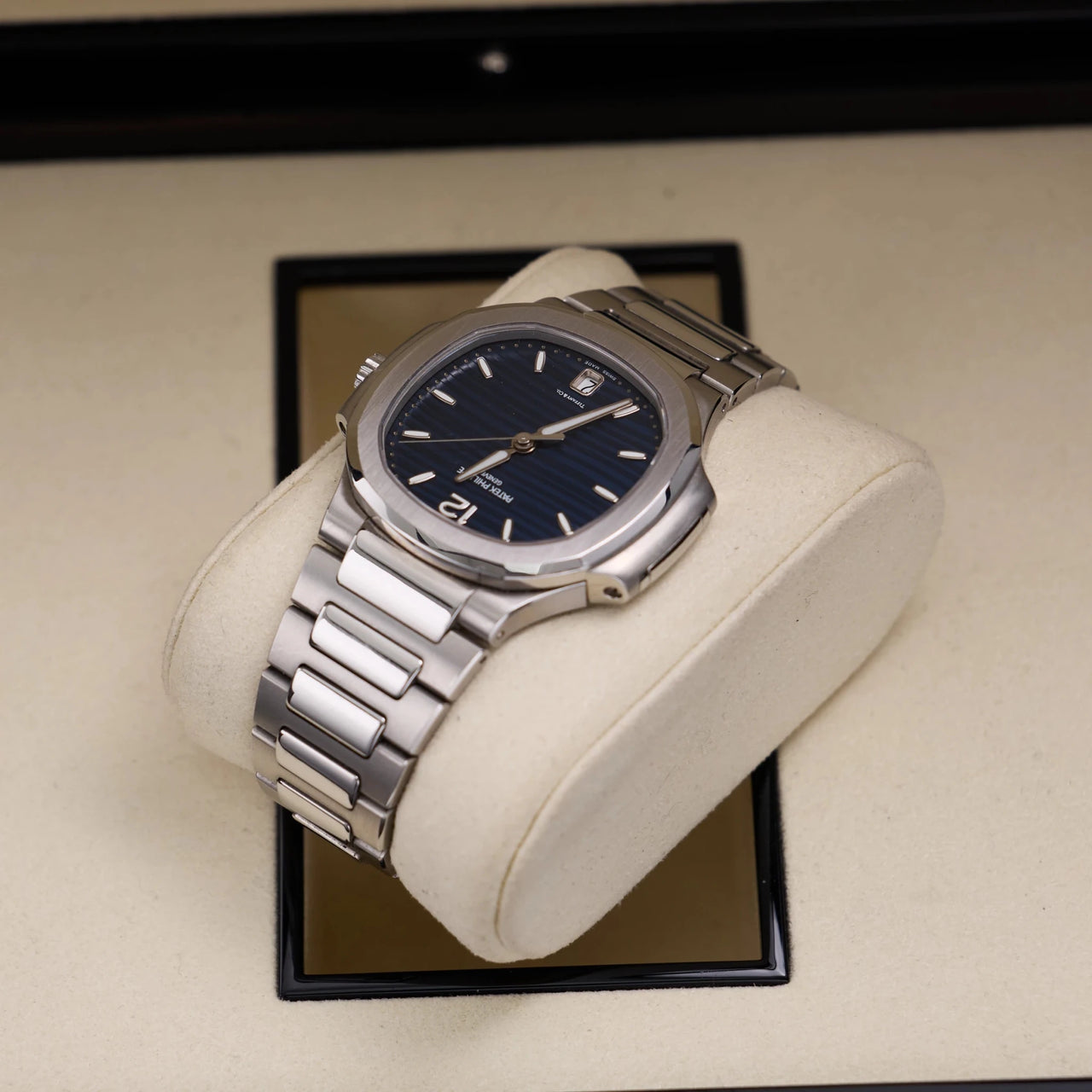 Patek Philippe Nautilus 35.2mm Stainless Steel Blue TIFFANY Dial Fixed Bezel Steel Bracelet (Ref 7118/1A-001) - WatchesOff5thWatch