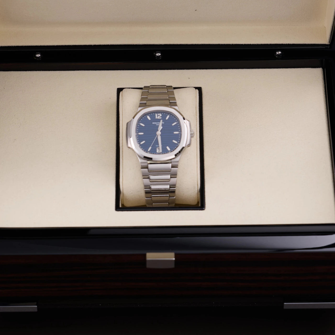 Patek Philippe Nautilus 35.2mm Stainless Steel Blue TIFFANY Dial Fixed Bezel Steel Bracelet (Ref 7118/1A-001) - WatchesOff5thWatch