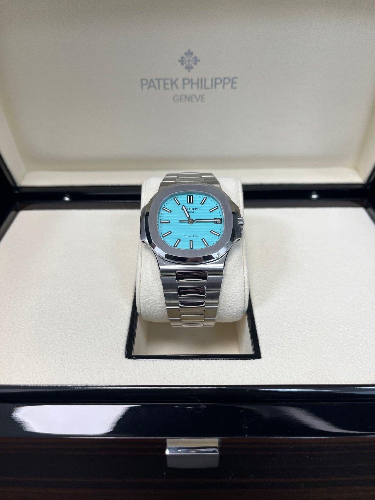 Patek Philippe Nautilus 5711/1A - 018 'Tiffany & Co.' Blue Dial - WatchesOff5thWatch