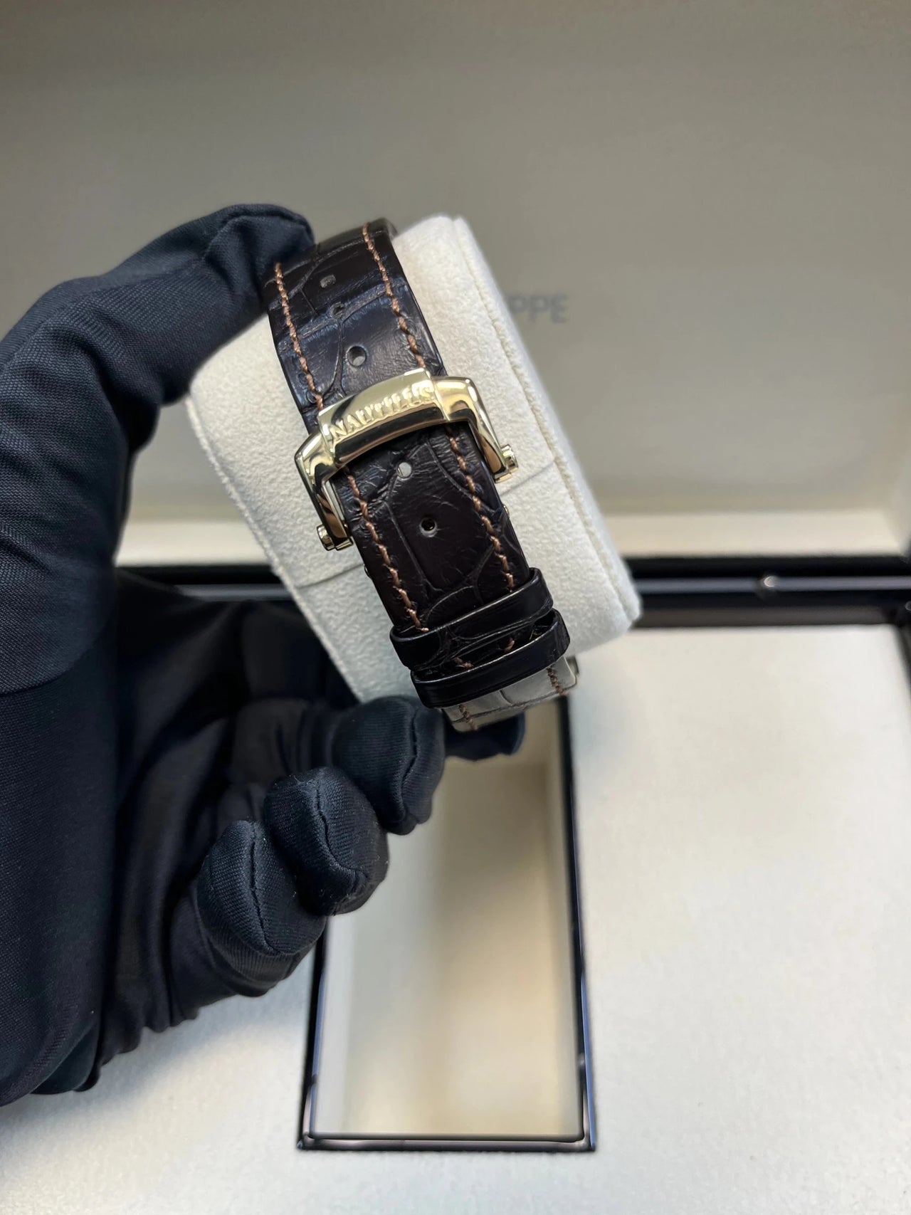 Patek Philippe Nautilus 5711J - 001 Nautilus 18K Yellow Gold White Index Dial - WatchesOff5thWatch