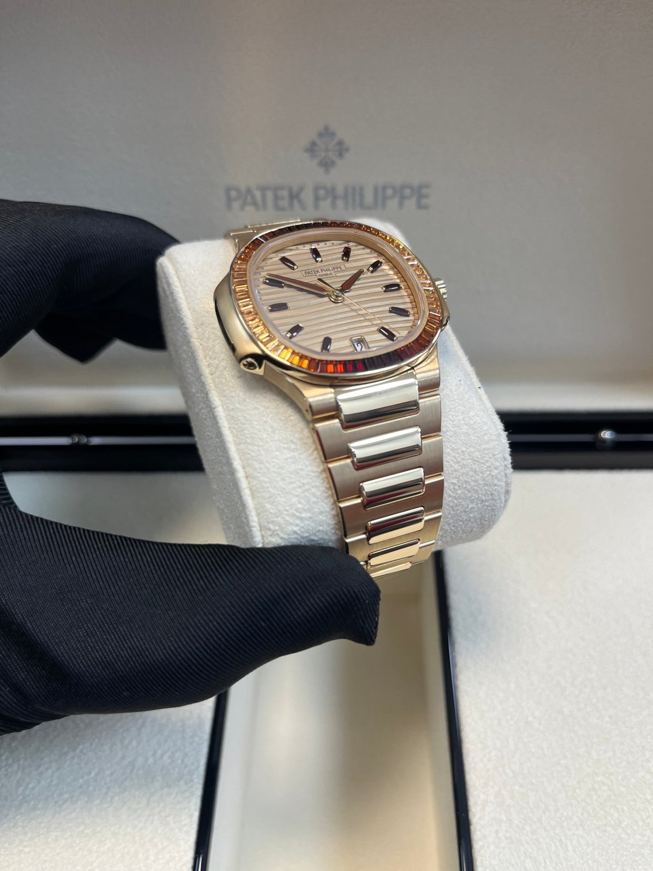 Patek Philippe Nautilus Automatic Rose Gold Baguette Cognac Bezel 7118/1300R - 001 - WatchesOff5thWatch