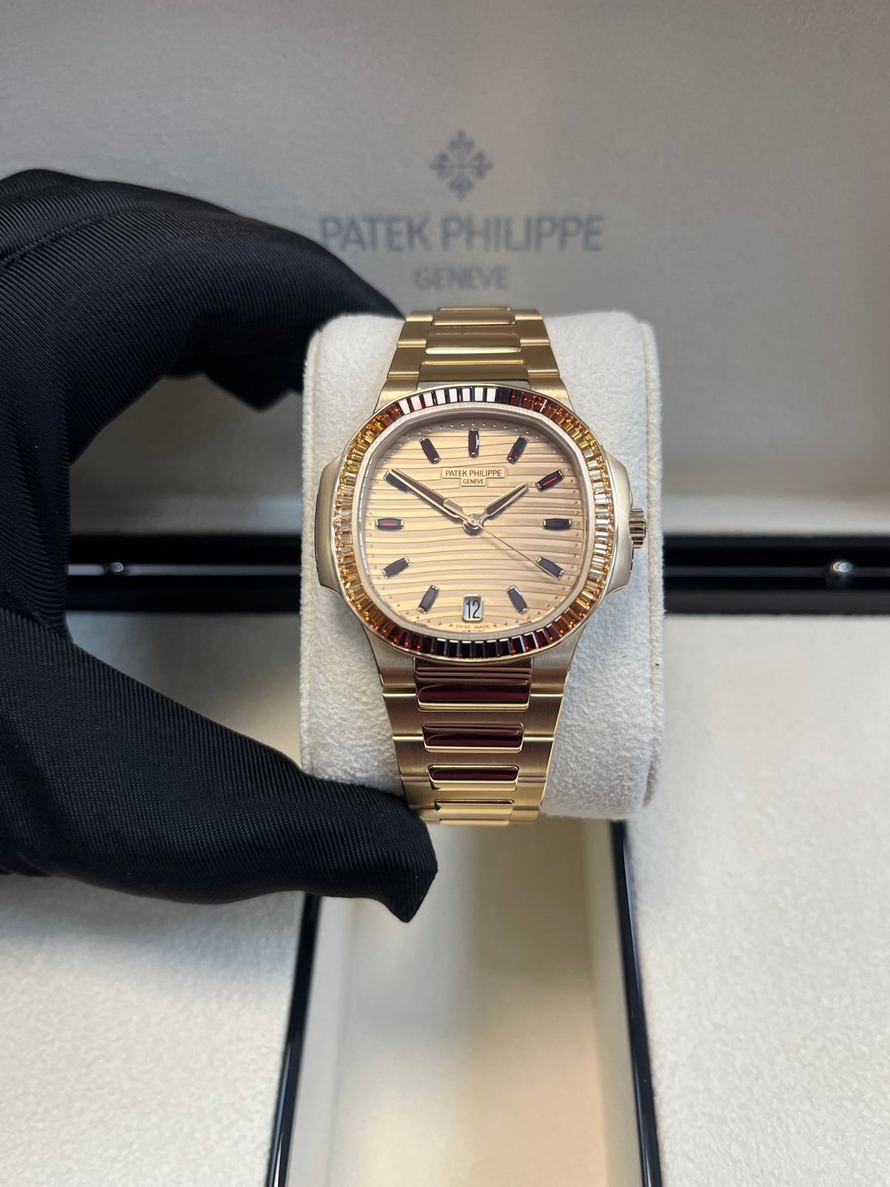 Patek Philippe Nautilus Automatic Rose Gold Baguette Cognac Bezel 7118 1300R 001