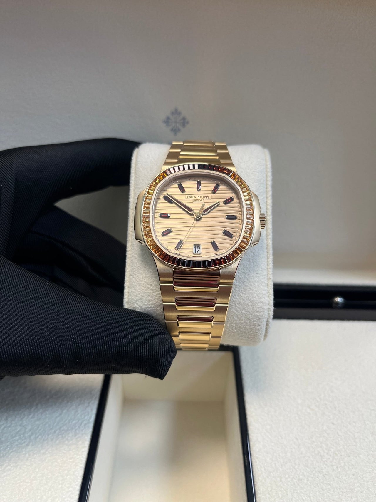 Patek Philippe Nautilus Automatic Rose Gold Baguette Cognac Bezel 7118/1300R - 001 - WatchesOff5thWatch