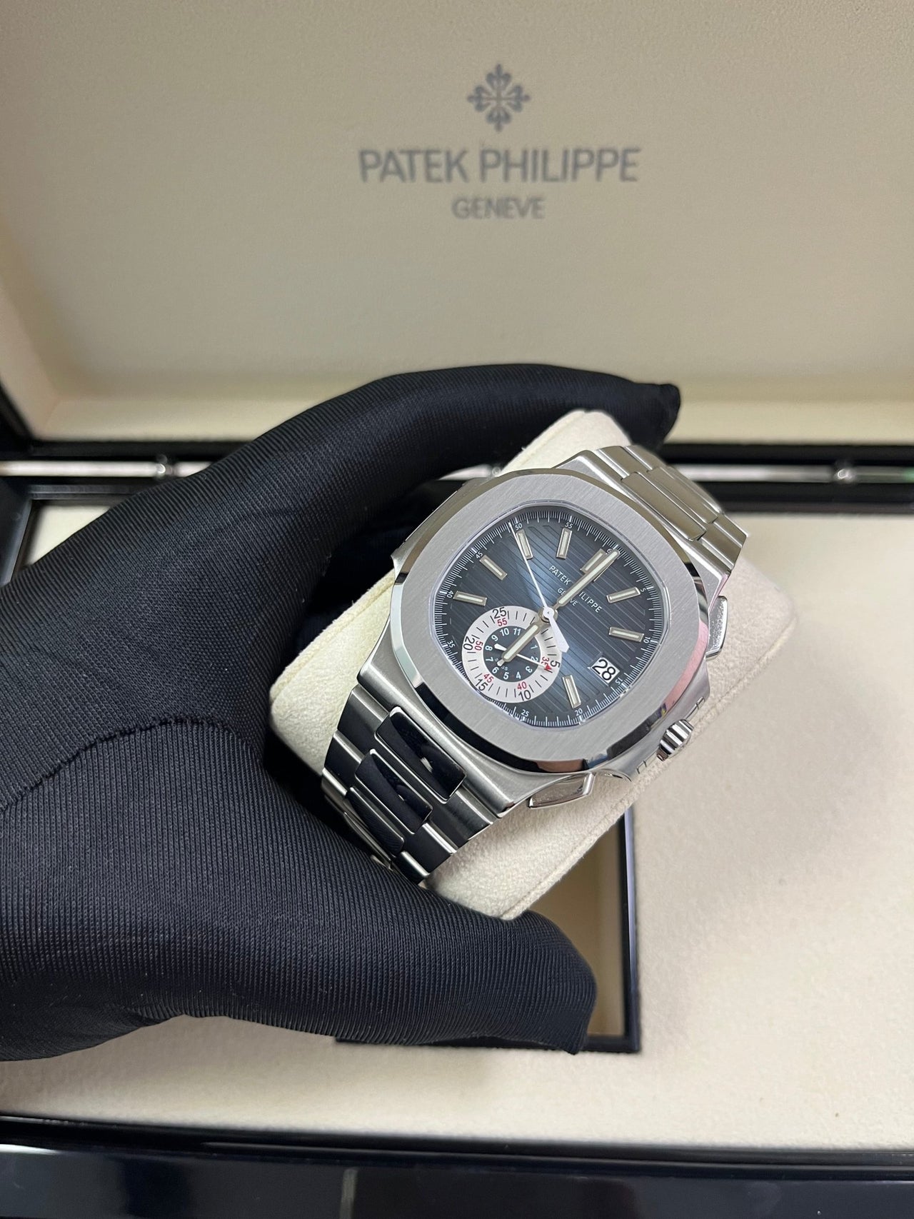 Patek philippe nautilus chronograph 5980 best sale