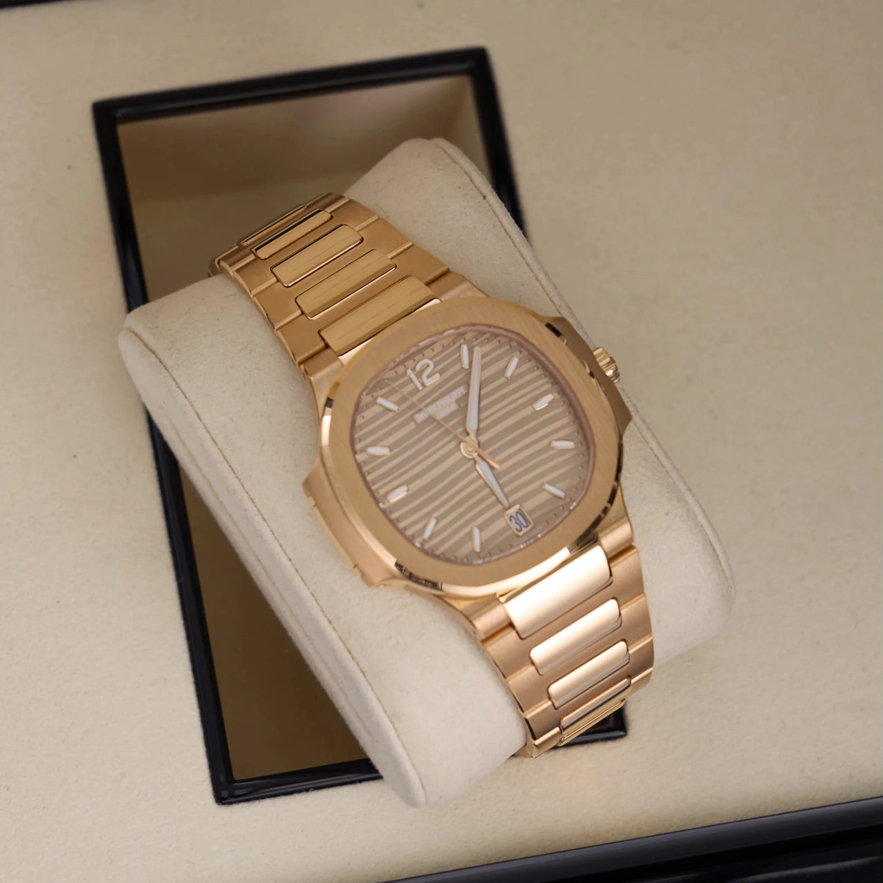 Patek Philippe Nautilus Ladies Automatic - 35.2 mm - Rose Gold - Golden Brown Opaline Dial 7118/1R-010 - WatchesOff5thWatch