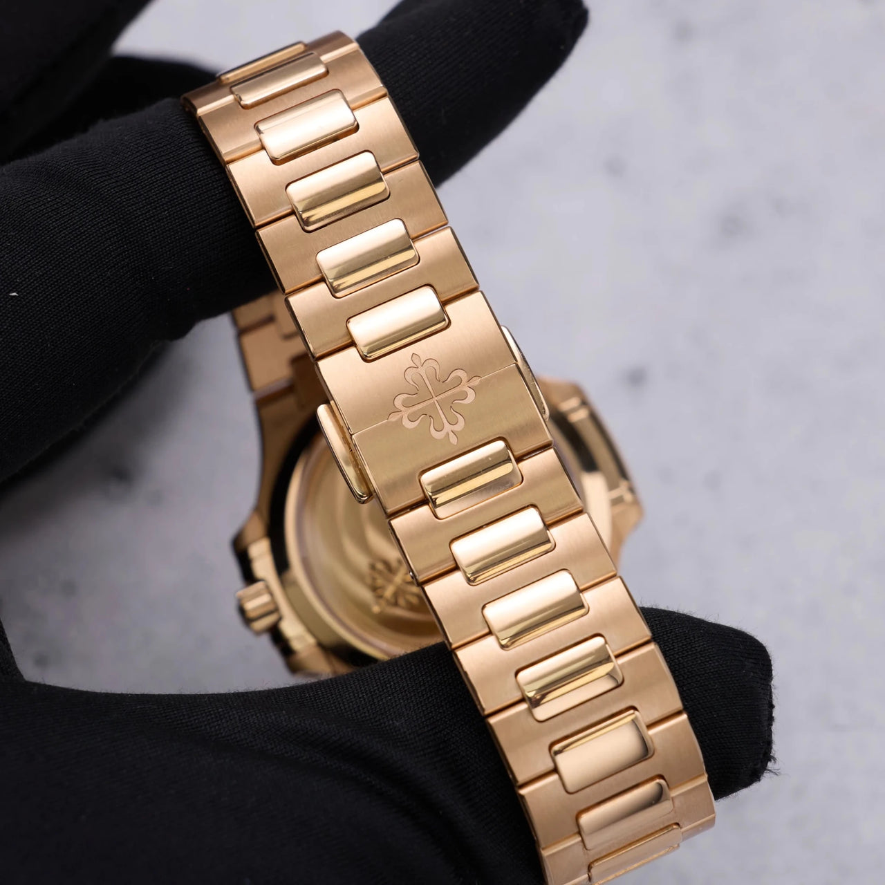Patek Philippe Nautilus Ladies Automatic - 35.2 mm - Rose Gold - Golden Brown Opaline Dial 7118/1R-010 - WatchesOff5thWatch