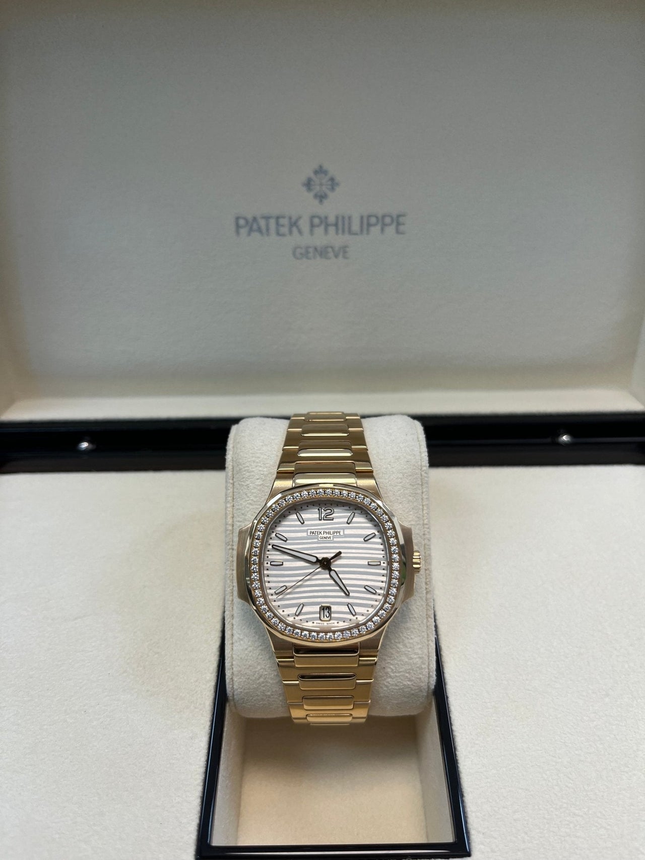 Patek Philippe Nautilus Ladies Rose Gold Nautilus White Dial Diamond Bezel 7118/1200R - 001 - WatchesOff5thWatch