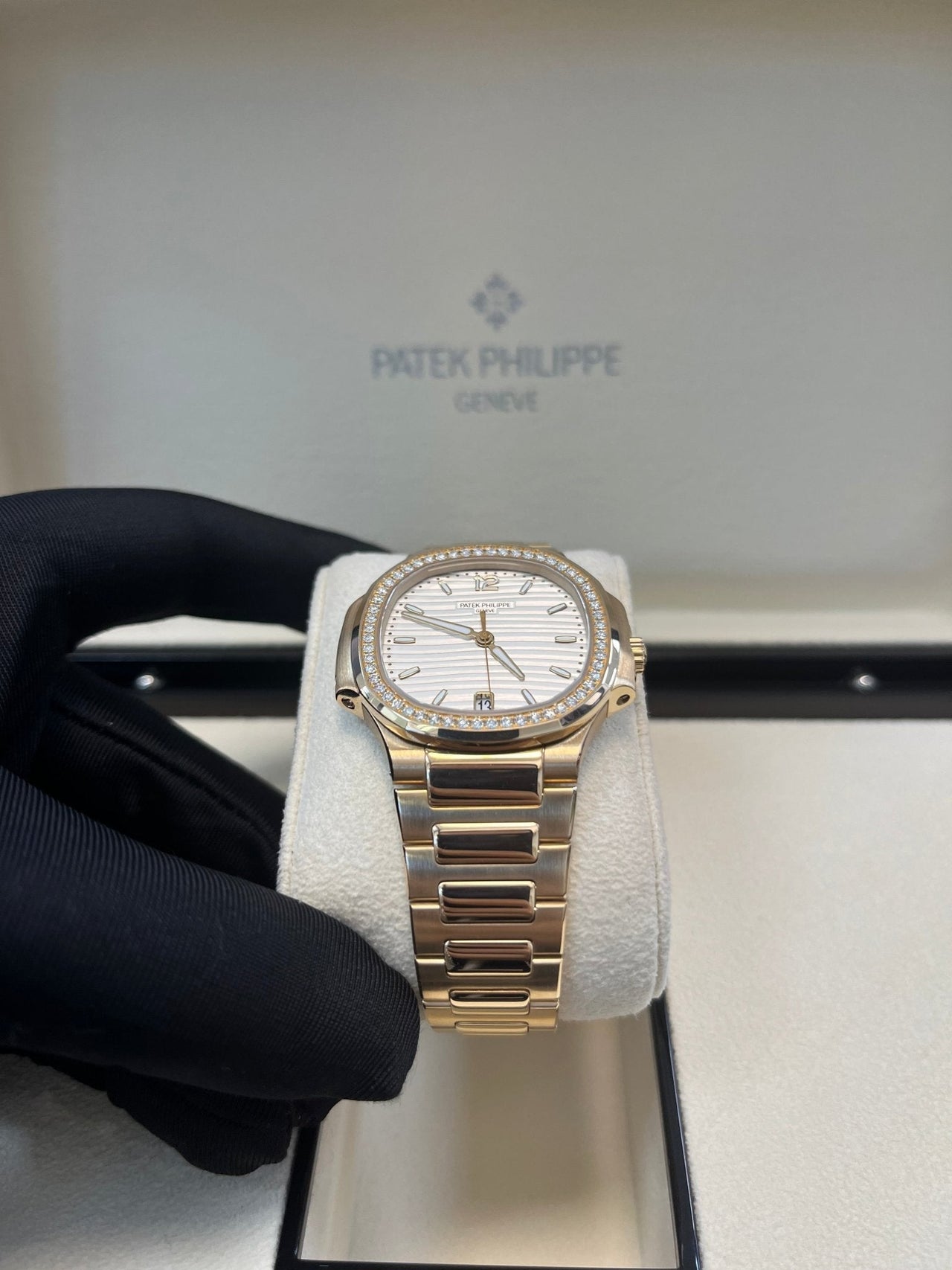 Patek Philippe Nautilus Ladies Rose Gold Nautilus White Dial Diamond Bezel 7118/1200R - 001 - WatchesOff5thWatch
