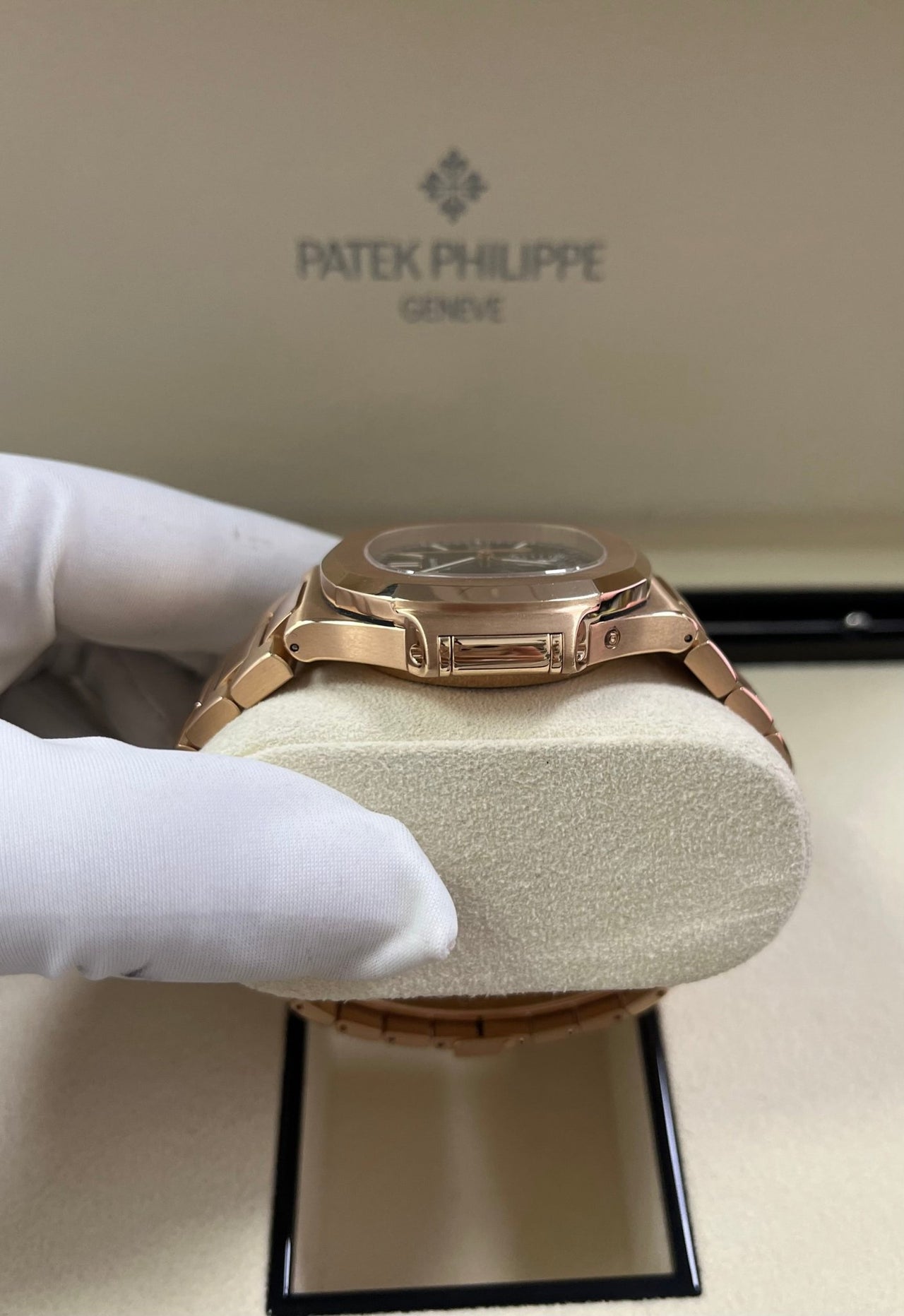 Patek Philippe Nautilus Rose Gold/ Black Gradient Dial (Ref#5980/1R - 001) - WatchesOff5thWatch