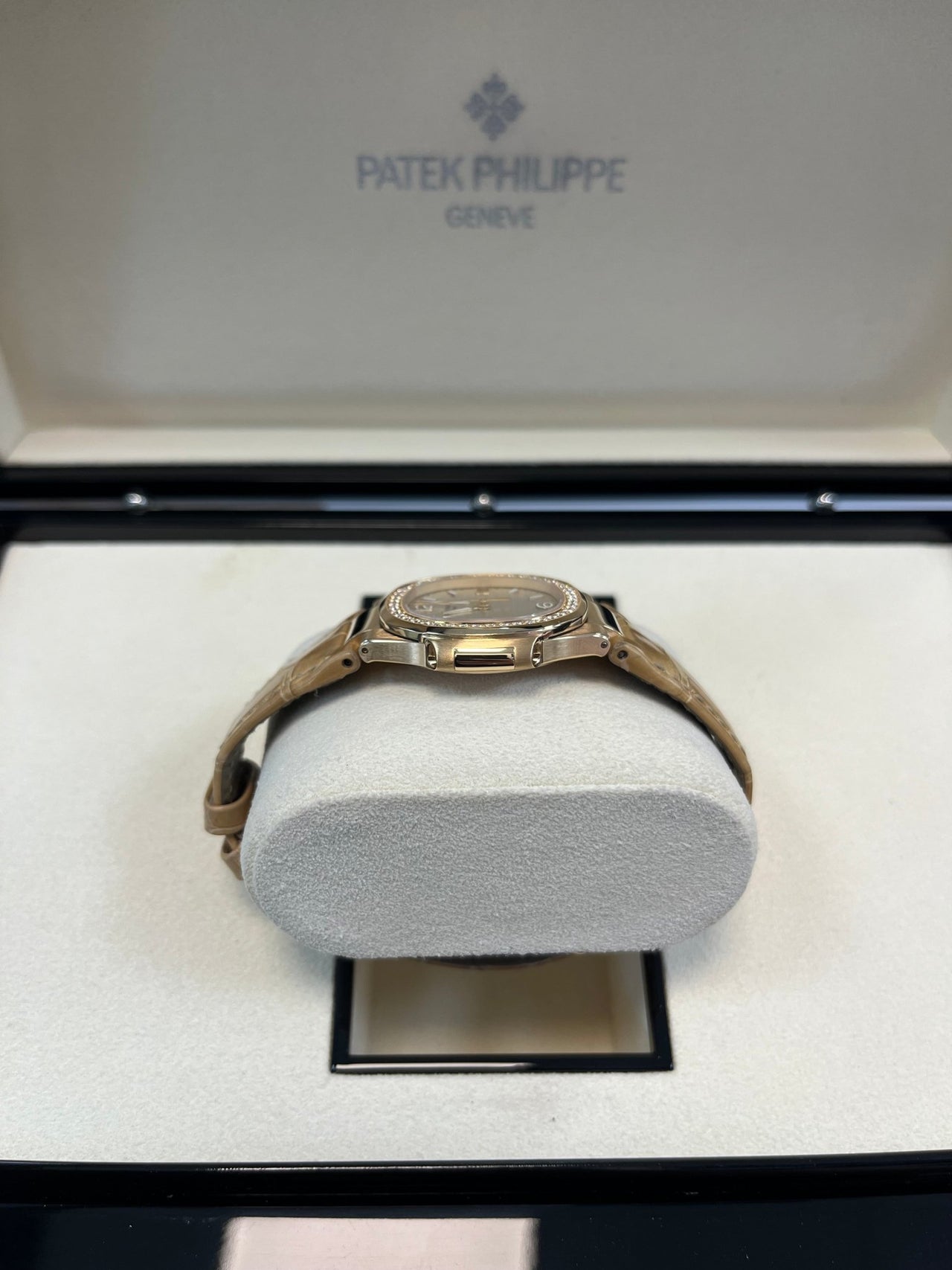 Patek Philippe Nautilus Rose Gold Nautilus Quartz 32mm 7010R - 011 - WatchesOff5th