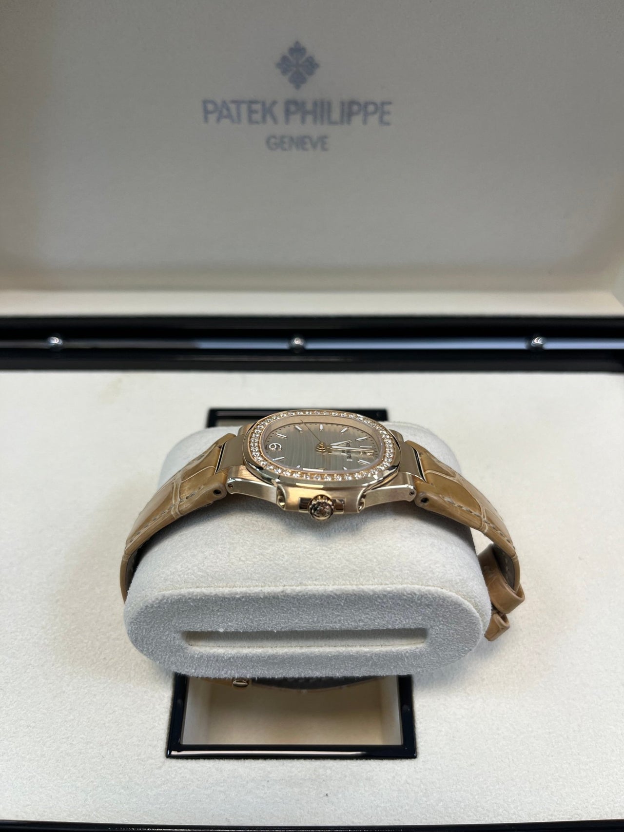 Patek Philippe Nautilus Rose Gold Nautilus Quartz 32mm 7010R - 011 - WatchesOff5th