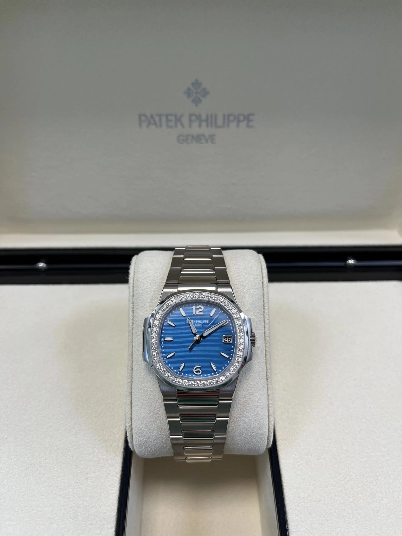 Patek Philippe Nautilus White Gold 7010/1G - 013 - WatchesOff5thWatch
