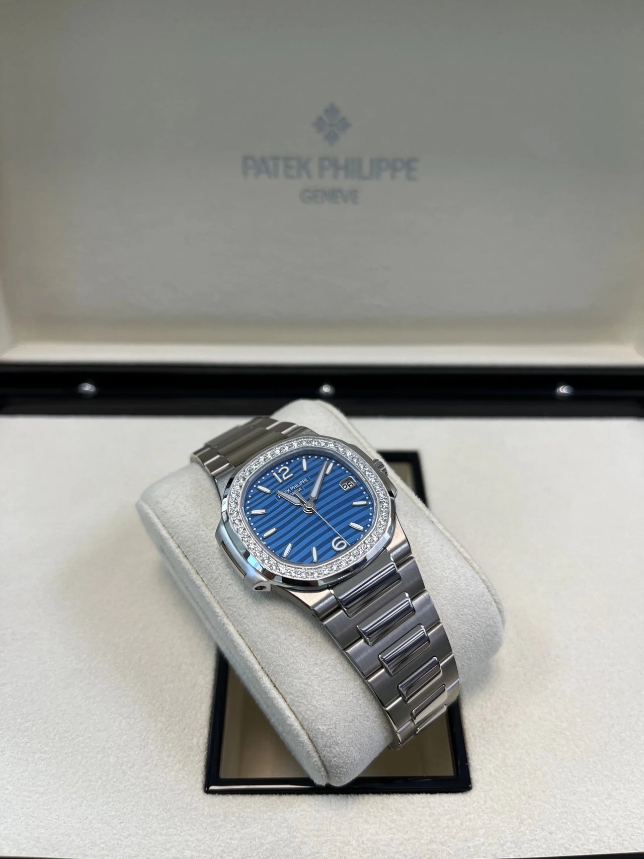 Patek Philippe Nautilus White Gold 7010/1G - 013 - WatchesOff5thWatch