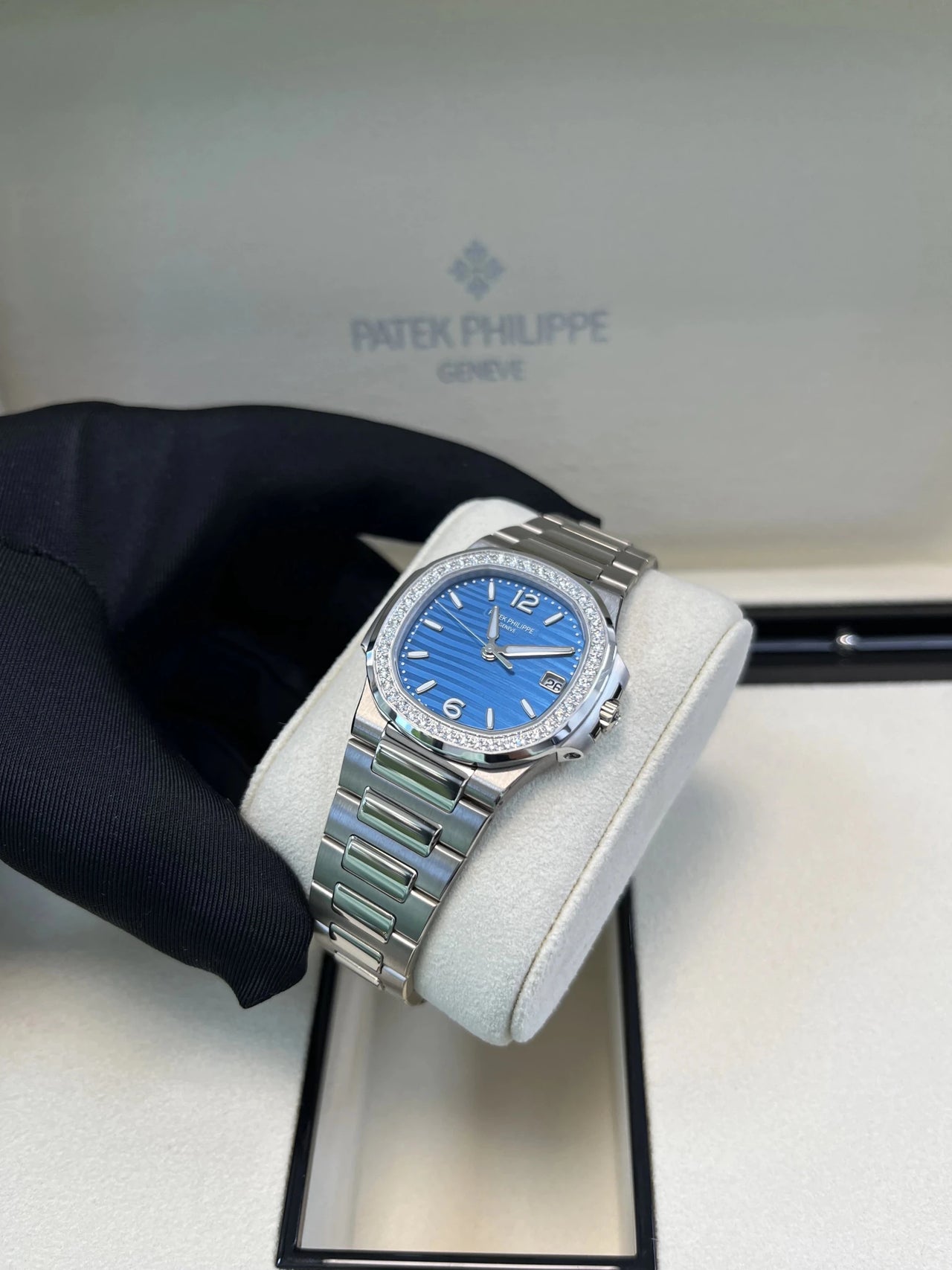 Patek Philippe Nautilus White Gold 7010/1G - 013 - WatchesOff5thWatch