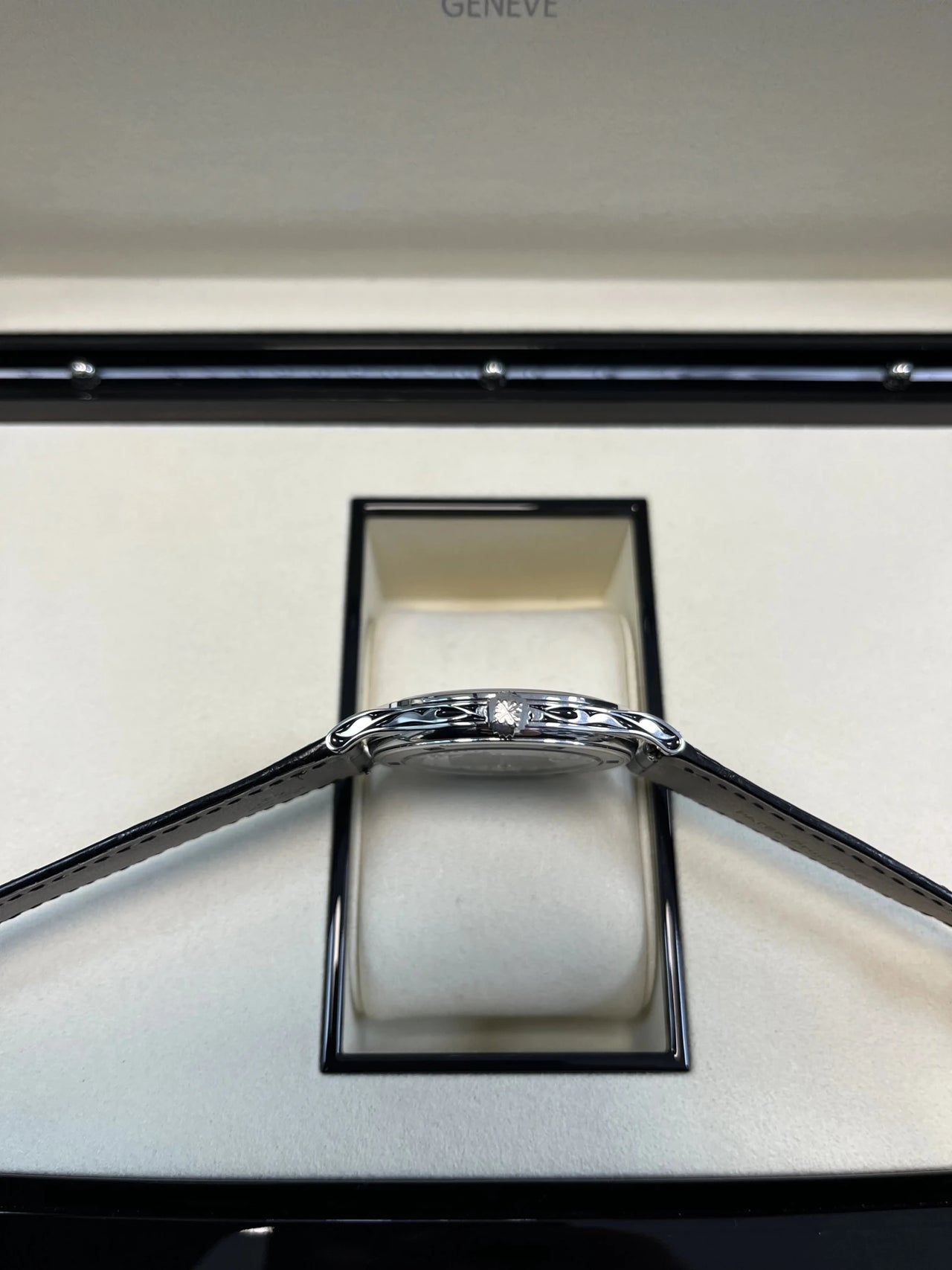 Patek Philippe Selfwinding Calatrava Platinum Handengraved Black Enamel 5088/100p - 001 Calatrava - WatchesOff5thWatch