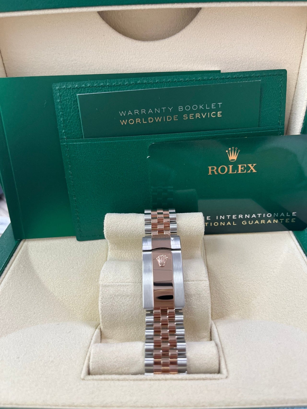 Rolex Datejust 41 Steel and Everose Rolesor Fluted Bezel Sundust Index Dial Jubilee Bracelet 126331 - WatchesOff5thWatch