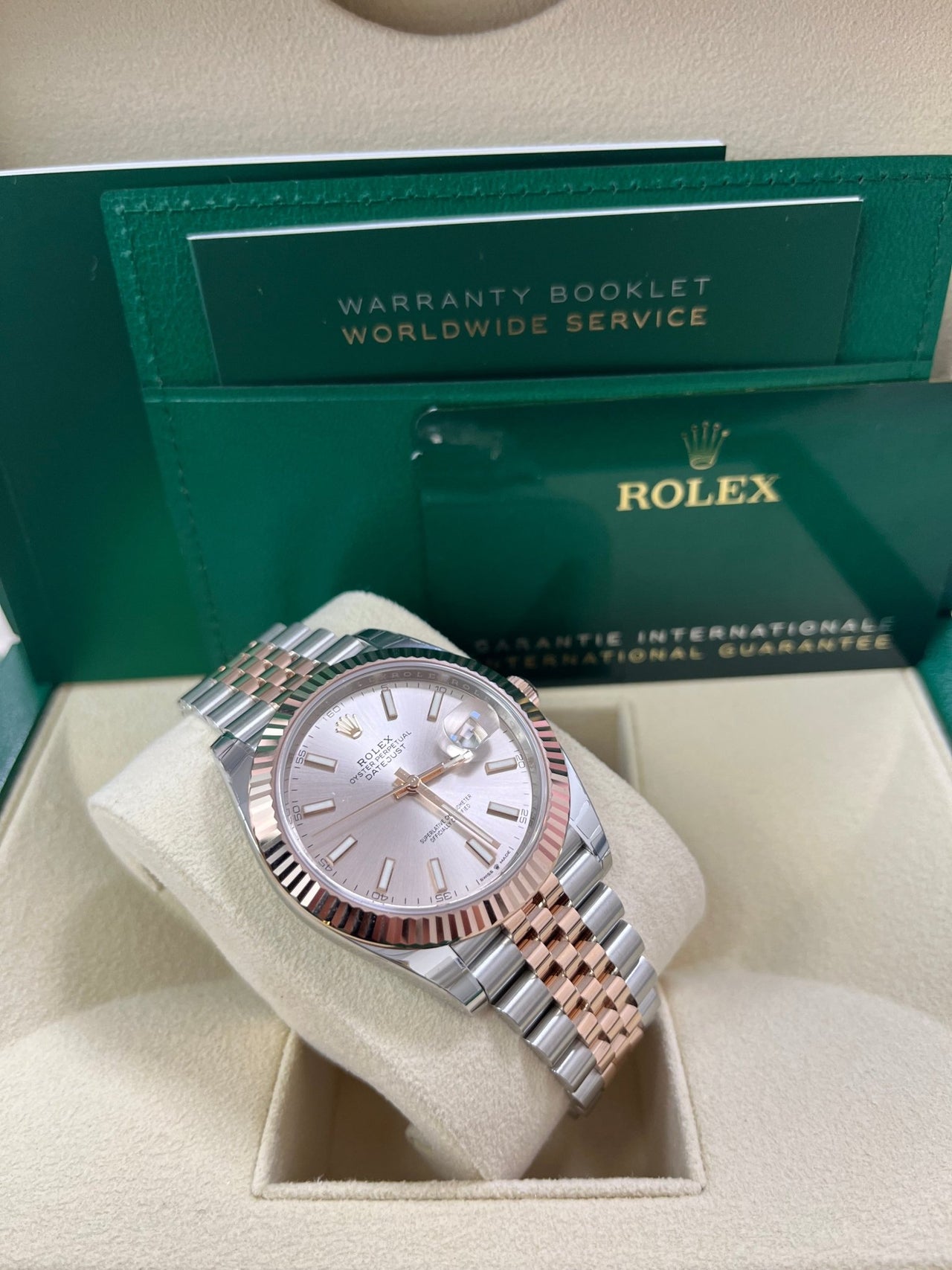 Rolex Datejust 41 Steel and Everose Rolesor Fluted Bezel Sundust Index Dial Jubilee Bracelet 126331 - WatchesOff5thWatch