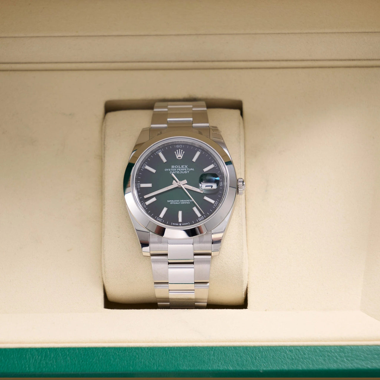 Rolex Datejust 41mm Oystersteel Green Ombré Dial Smooth Bezel Oyster Bracelet 2026 New Release (Ref 126300) - WatchesOff5thWatch