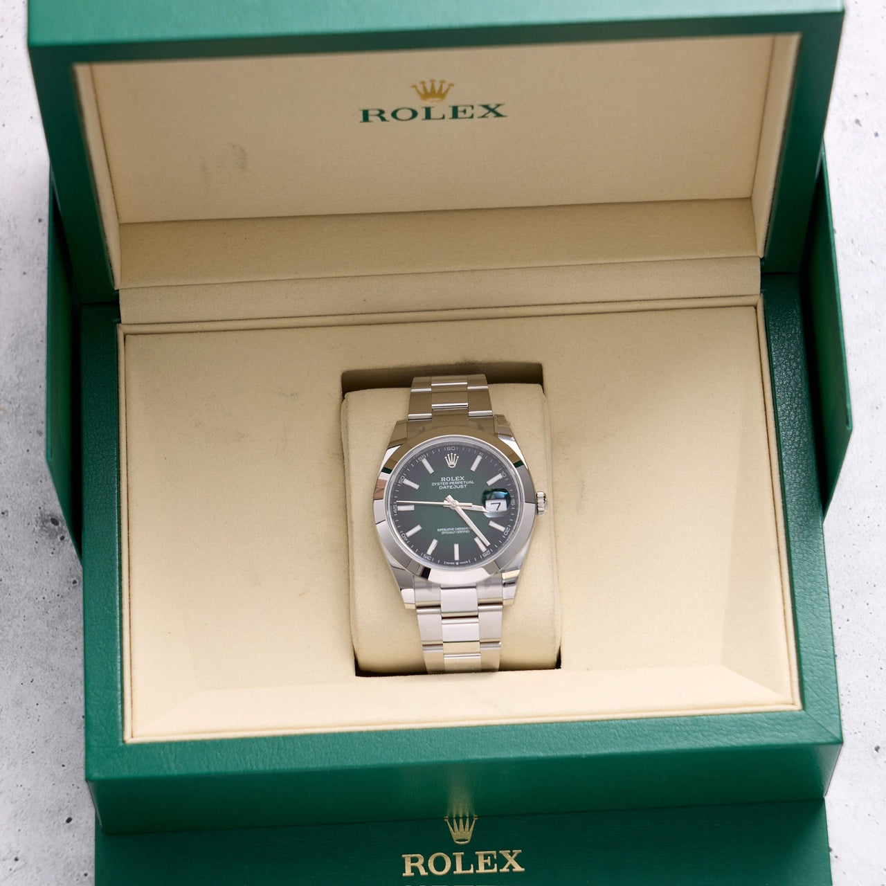 Rolex Datejust 41mm Oystersteel Green Ombré Dial Smooth Bezel Oyster Bracelet 2026 New Release (Ref 126300) - WatchesOff5thWatch