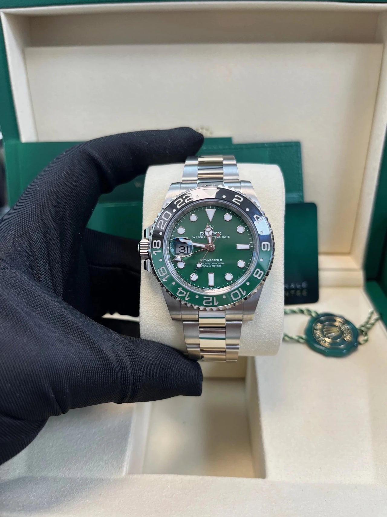 Rolex GMT - Master II Left - Hand 40mm 18K White Gold Green Ceramic Dial Green Black Cerachrom Bezel Oyster Bracelet (Ref 126729VTNR) - WatchesOff5thWatch