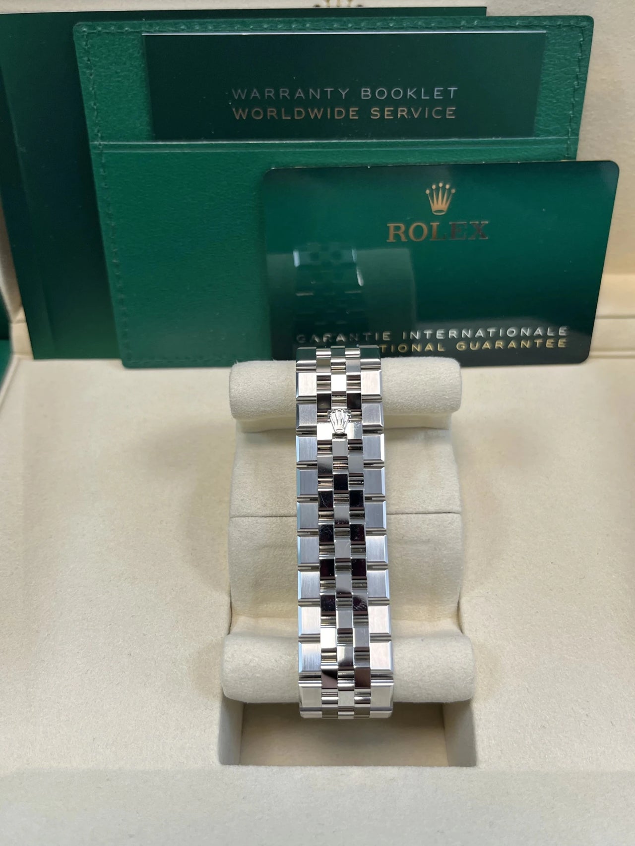 Rolex Land - Dweller 40mm 2025 New Release 2025 Land - Dweller 40 mm Steel 127334 - WatchesOff5thWatch