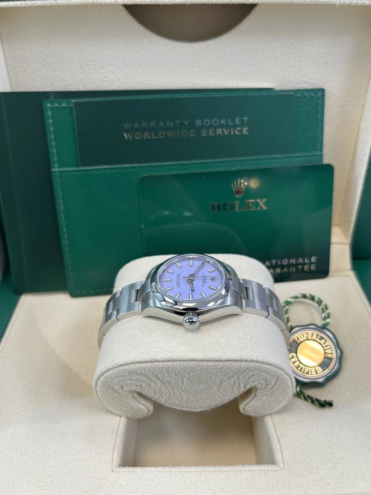 Rolex Oyster Perpetual - rolex-oyster-perpetual-31-277200-lavender-side-crown.webp