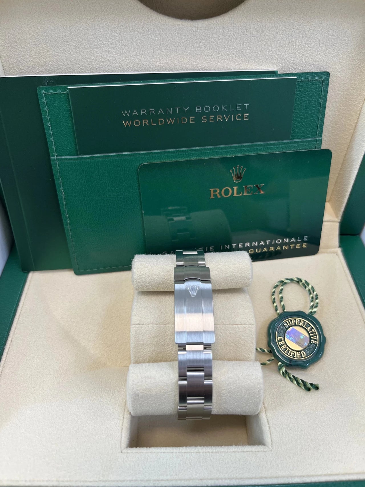 Rolex Oyster Perpetual 31 New 2025 Release Oyster Perpetual 31mm Stainless Steel Lavender Dial (Ref 277200) - WatchesOff5thWatch
