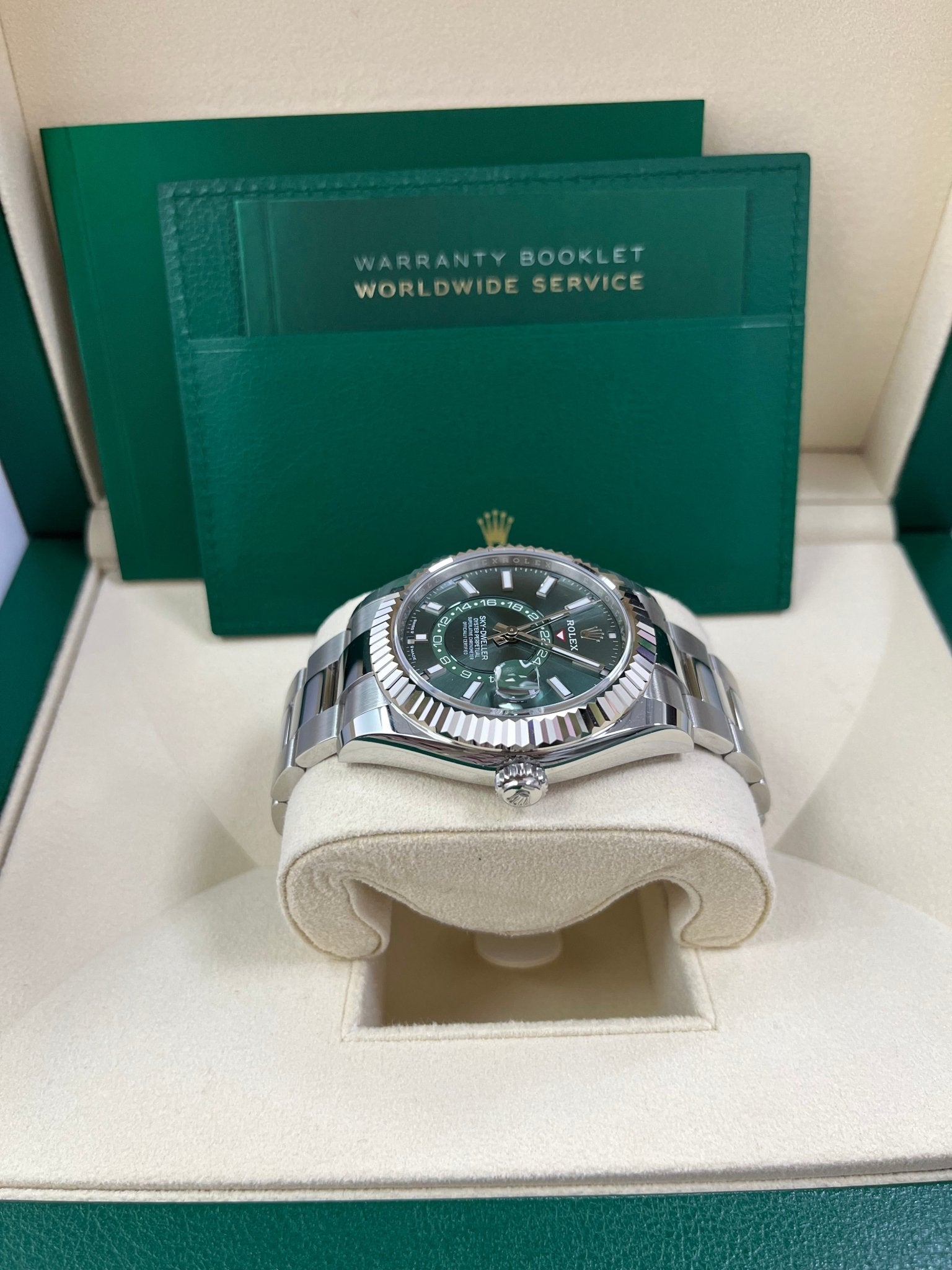 Rolex Sky-Dweller 42 mm Oystersteel and White Gold Green Dial Sky