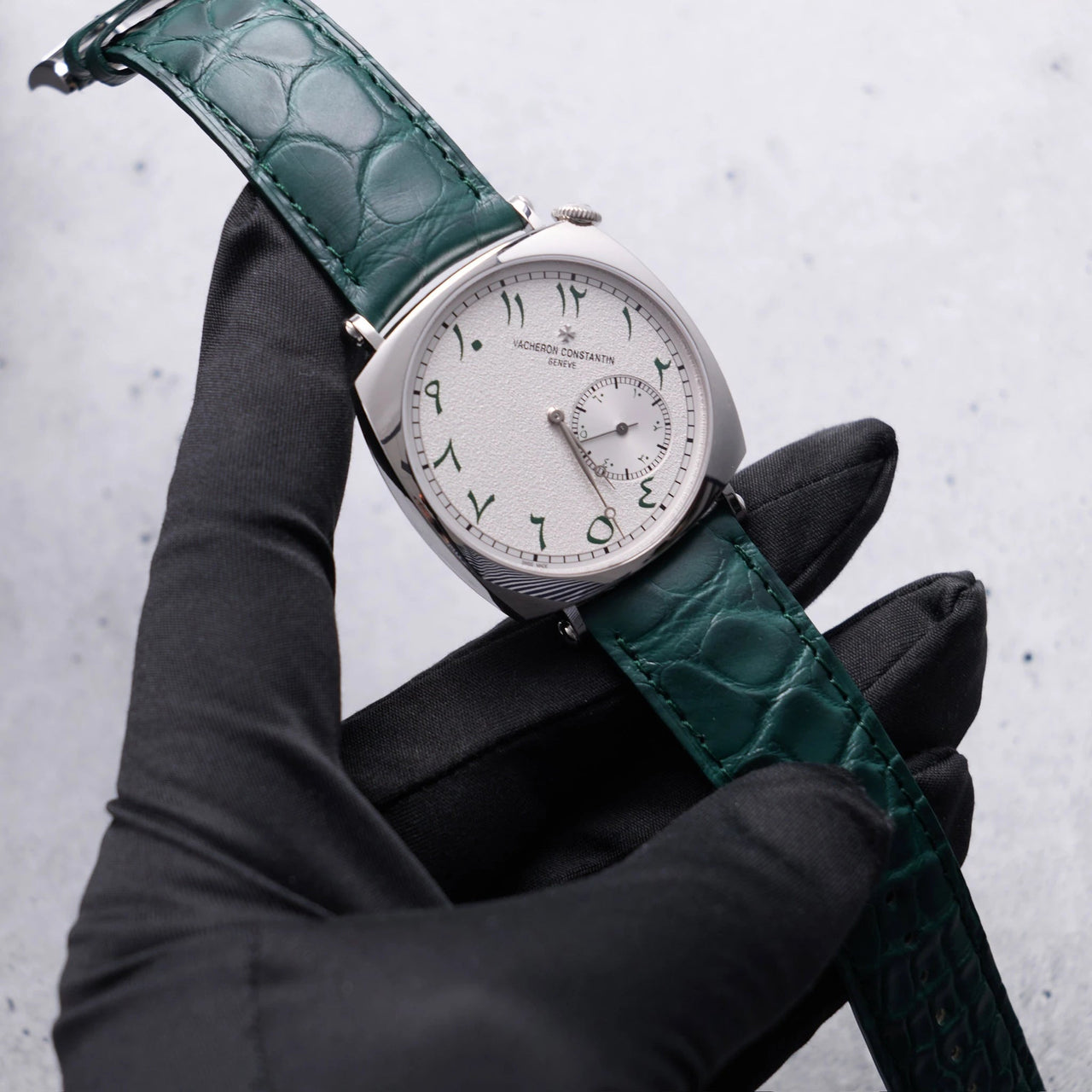 Vacheron Constantin Historiques American 1921 40mm Platinum Silver Eastern Arabic Dial (Ref# 82035/000P-H063) - WatchesOff5thWatch