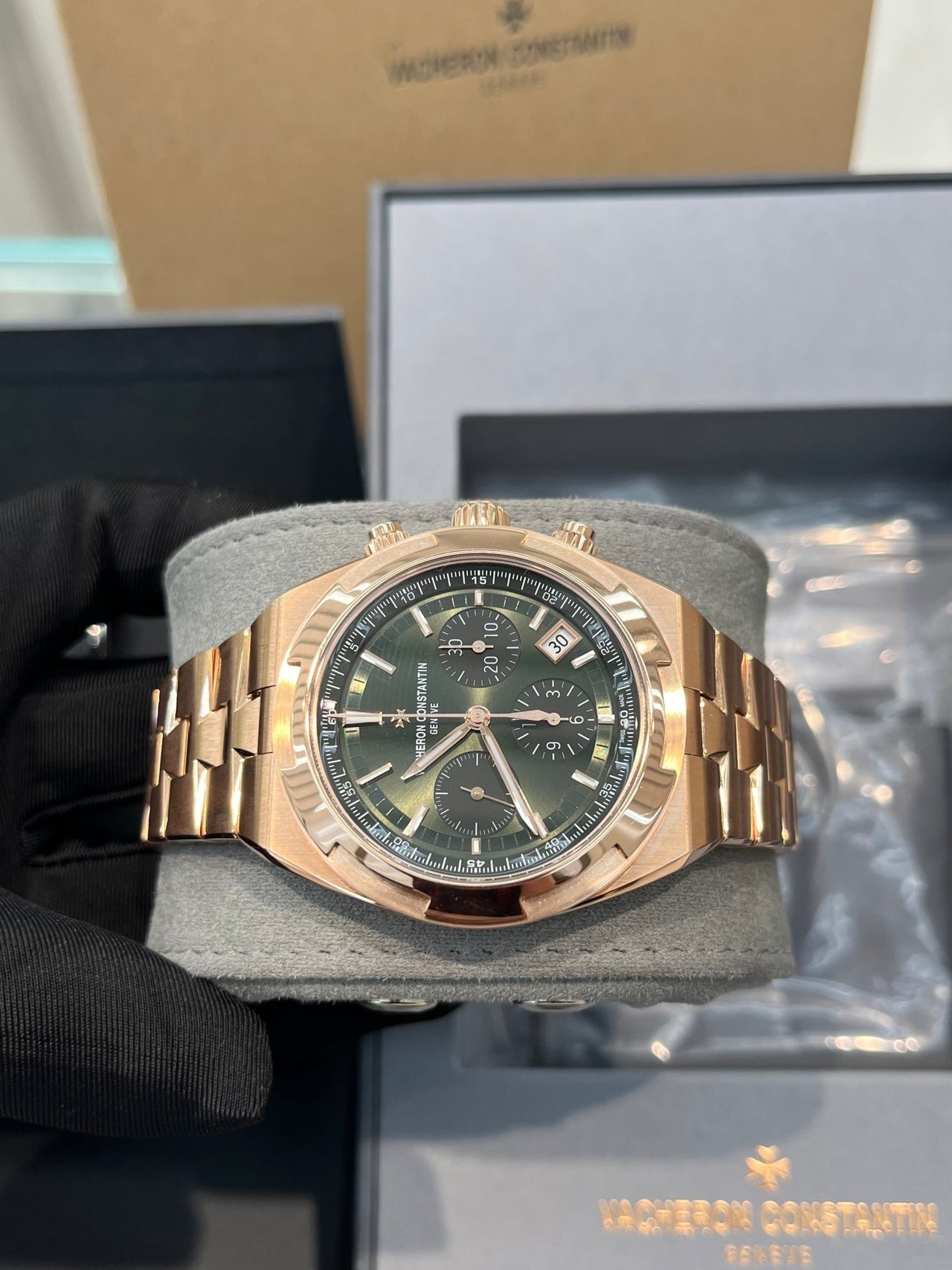 Vacheron Constantin Overseas Chronograph Rose Gold Green Dial 5520V/210R - B966 - WatchesOff5thWatch