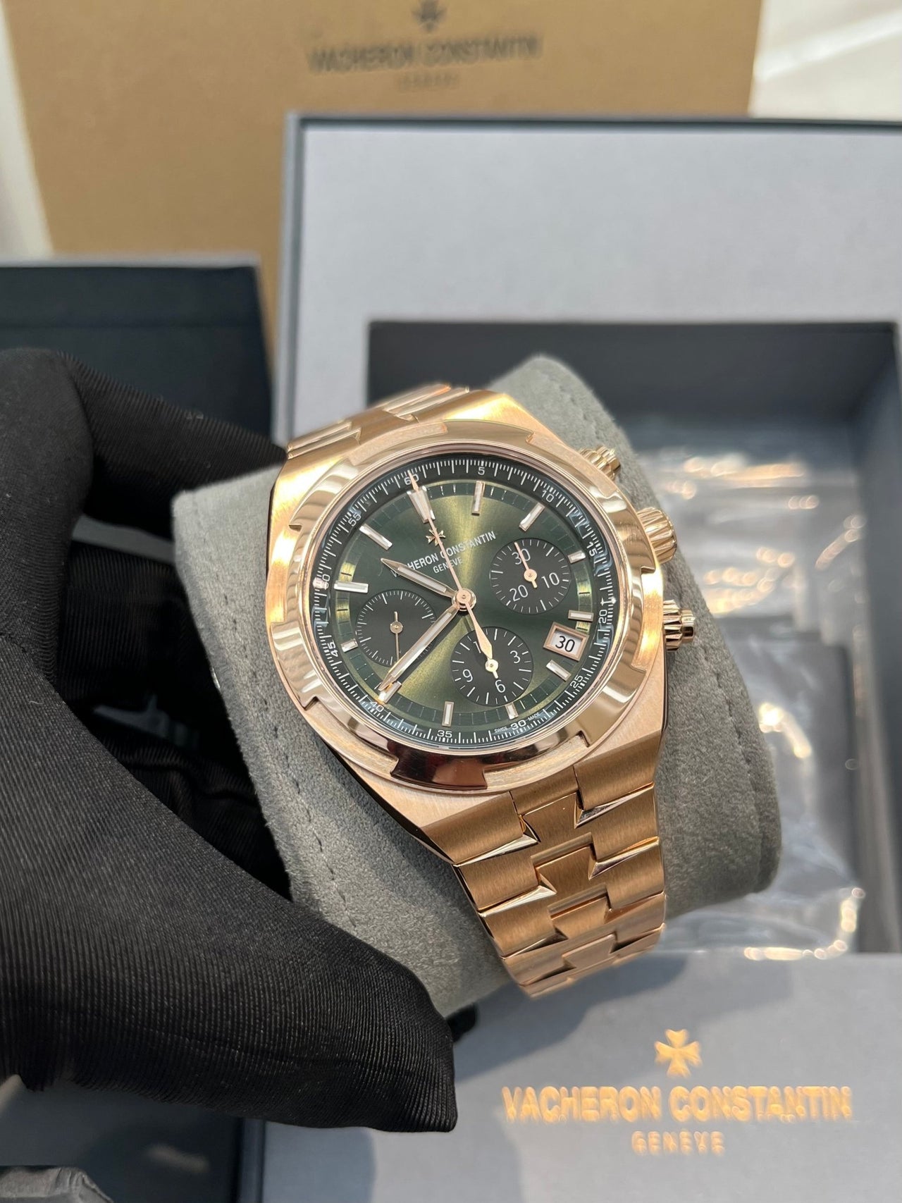 Vacheron Constantin Overseas Chronograph Rose Gold Green Dial 5520V/210R - B966 - WatchesOff5thWatch