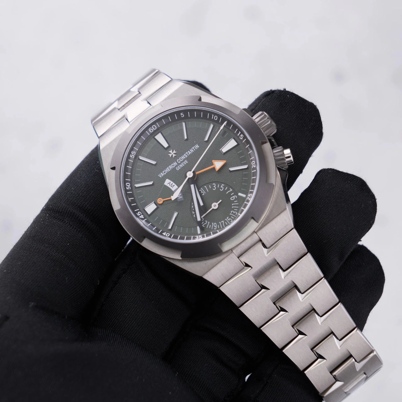 Vacheron Constantin Overseas Dual Time Cardinal Points 41mm Titanium Green Dial (Ref 7930V/210T-H075) - WatchesOff5thWatch