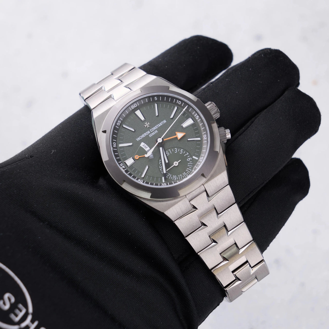 Vacheron Constantin Overseas Dual Time Cardinal Points 41mm Titanium Green Dial (Ref 7930V/210T-H075) - WatchesOff5thWatch