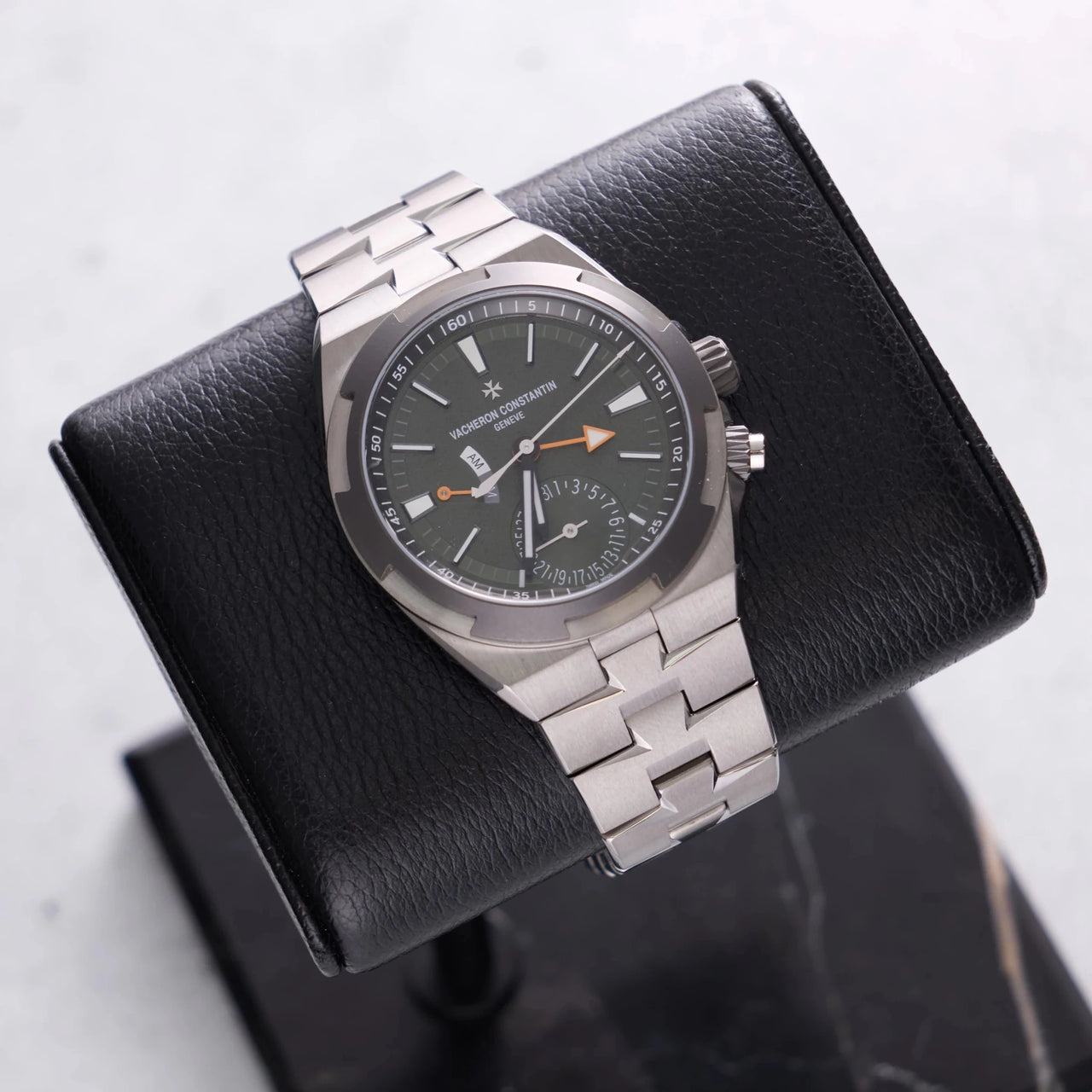 Vacheron Constantin Overseas Dual Time Cardinal Points 41mm Titanium Green Dial (Ref 7930V/210T-H075) - WatchesOff5thWatch