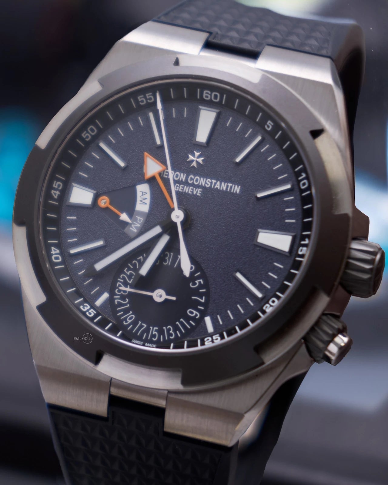 Vacheron Constantin Overseas Dual Time Everest 41mm Titanium Grey Blue Dial (Ref 7910V/000T - B922) - WatchesOff5thWatch